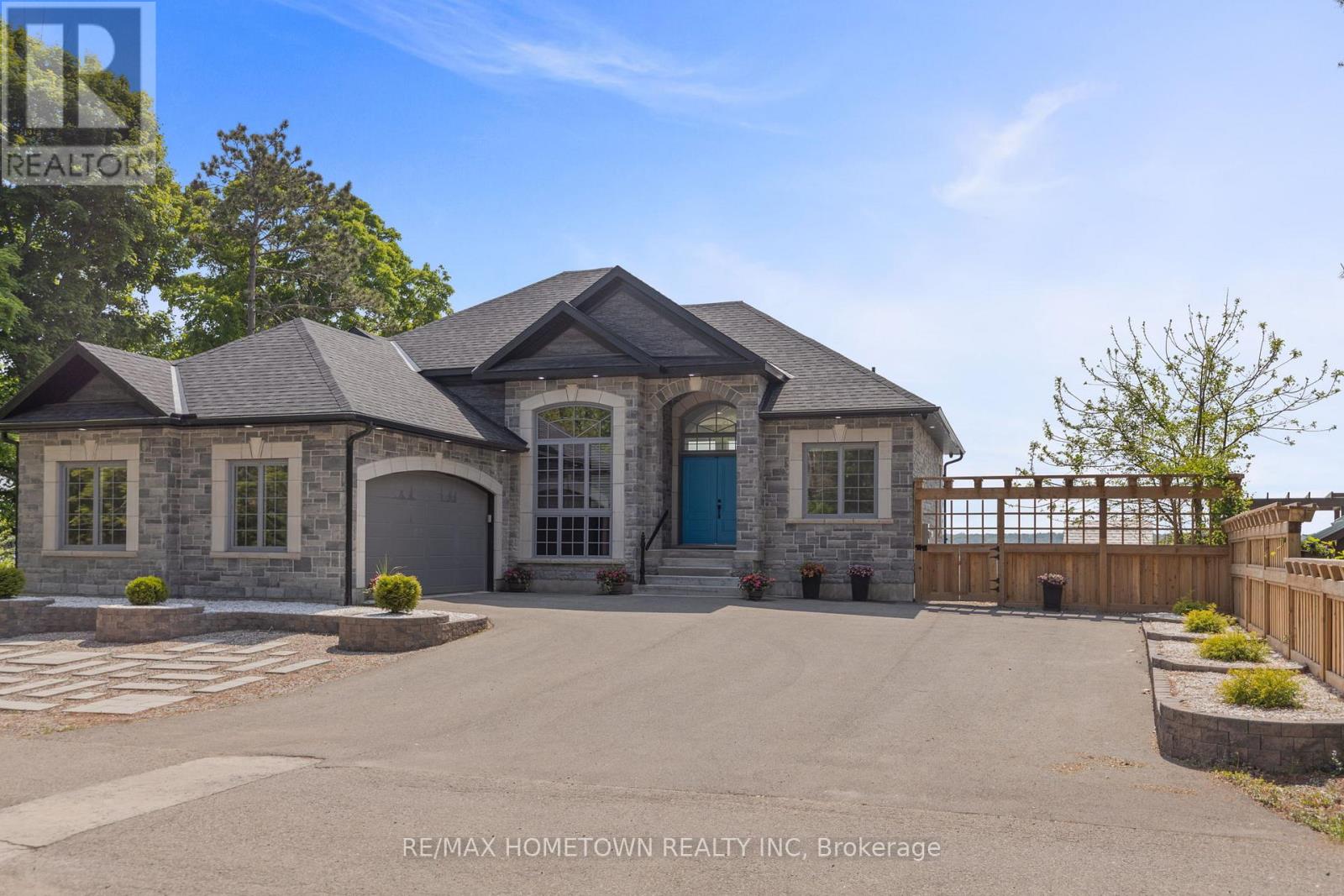 257 Hudson Point Road, Elizabethtown-Kitley, Ontario  K6V 7E3 - Photo 4 - X12203034