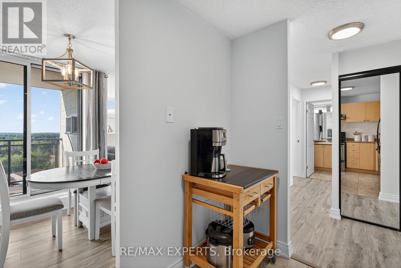 1212 - 2900 Battleford Road, Mississauga (Meadowvale), Ontario  L5N 2V9 - Photo 10 - W12262745