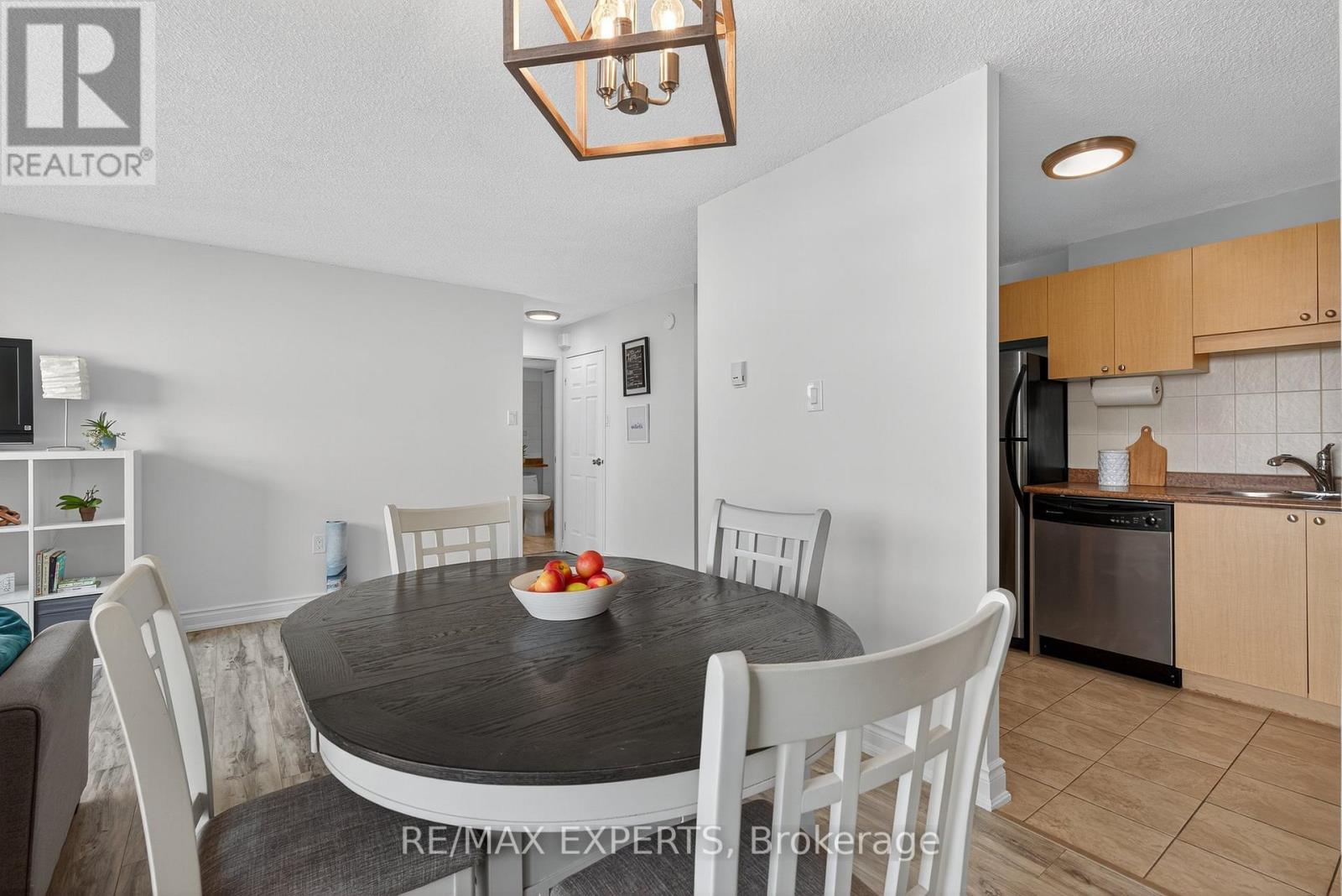 1212 - 2900 Battleford Road, Mississauga (Meadowvale), Ontario  L5N 2V9 - Photo 13 - W12262745