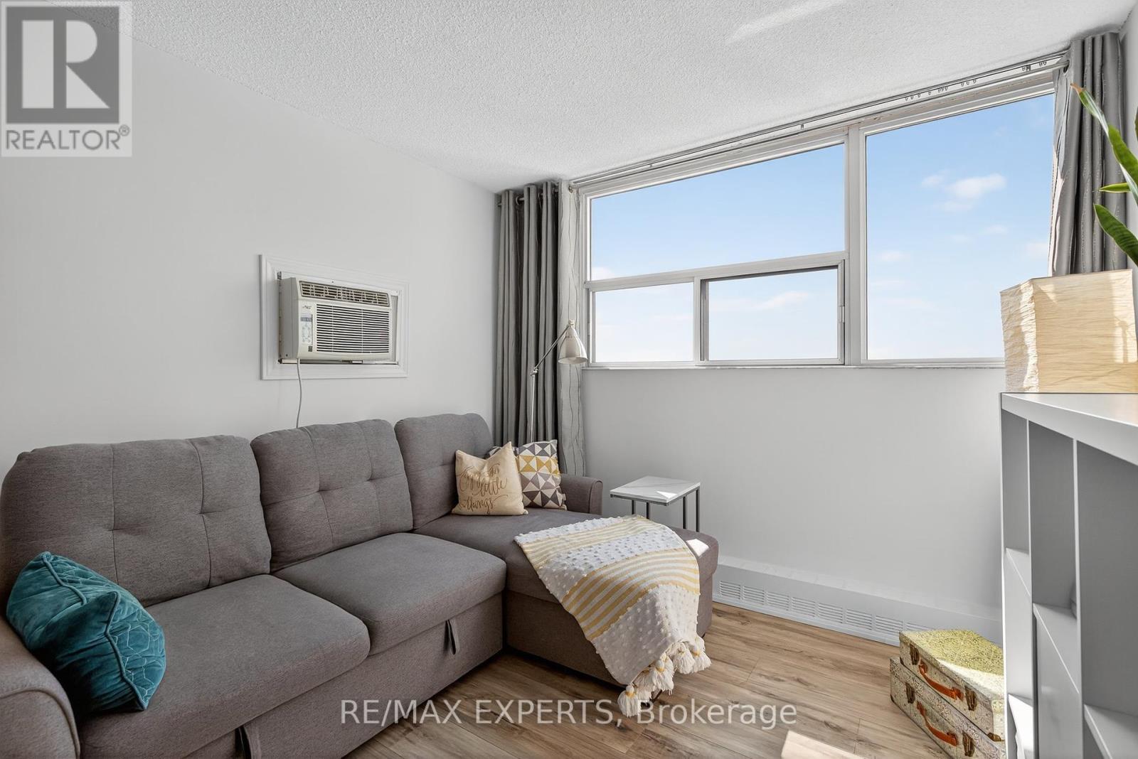 1212 - 2900 Battleford Road, Mississauga (Meadowvale), Ontario  L5N 2V9 - Photo 18 - W12262745