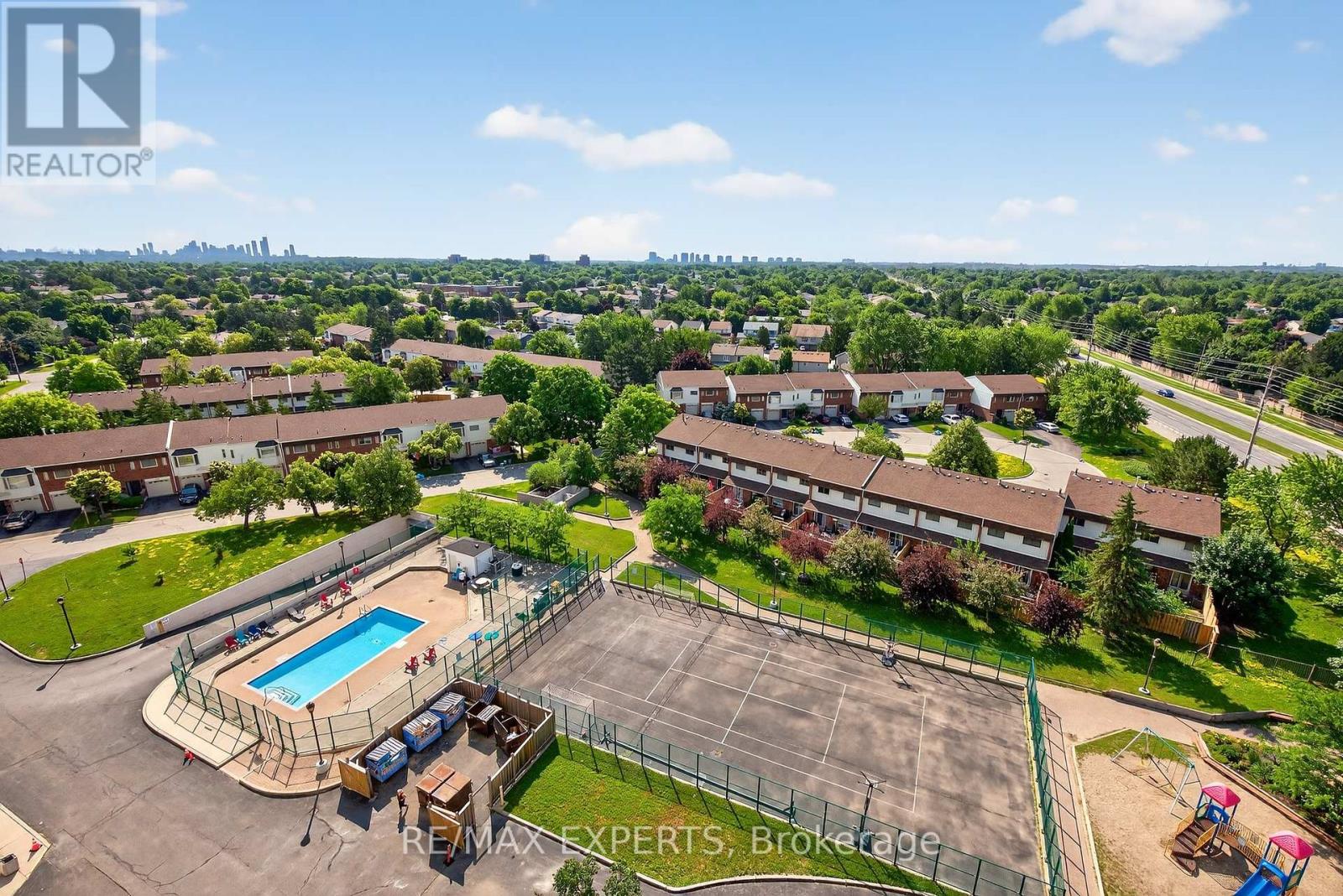 1212 - 2900 Battleford Road, Mississauga (Meadowvale), Ontario  L5N 2V9 - Photo 32 - W12262745