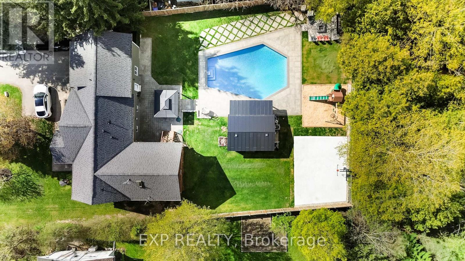 Property at 13379 TRAFALGAR ROAD image 3