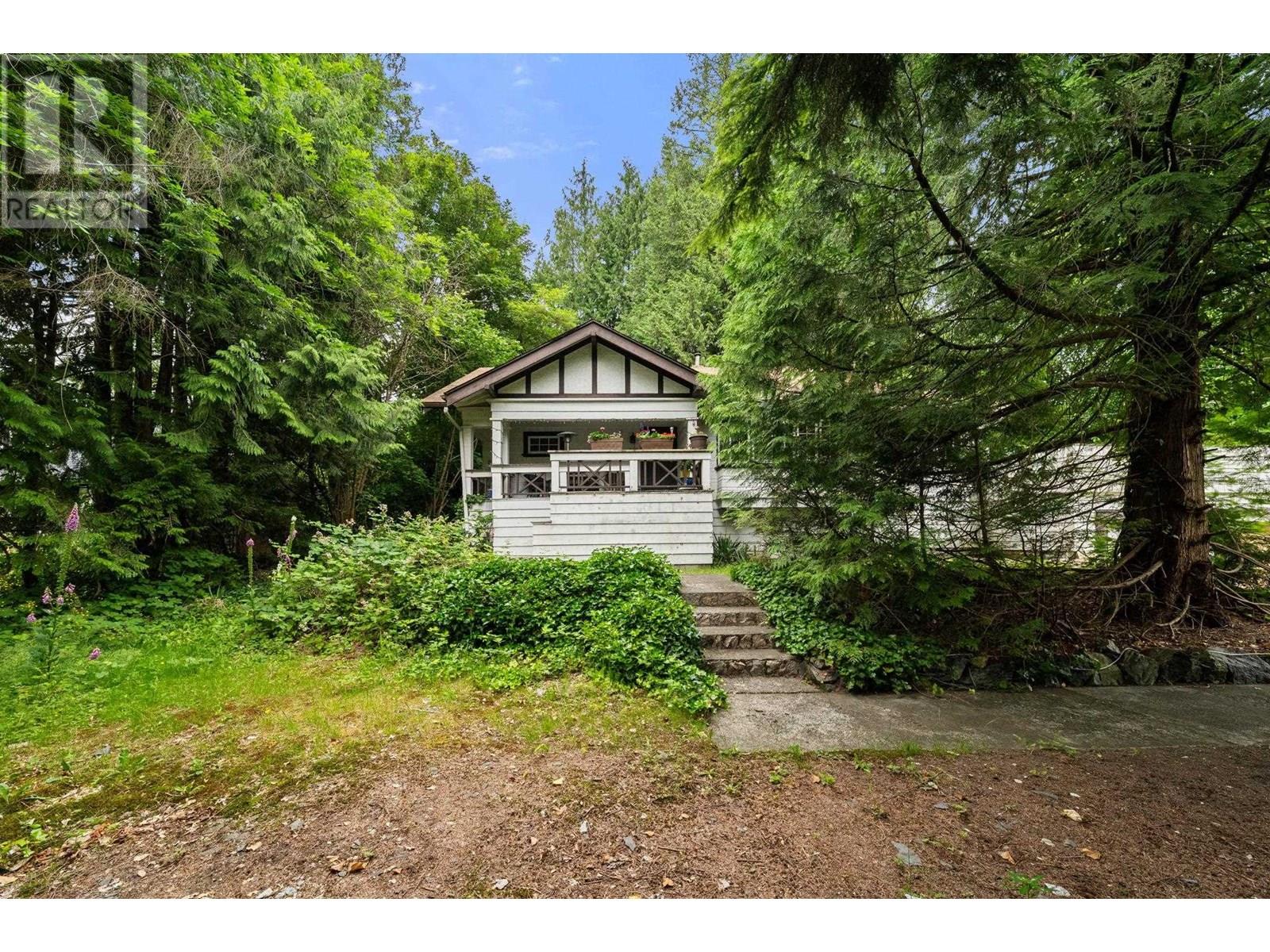 Property at 338 E OSBORNE ROAD image 3