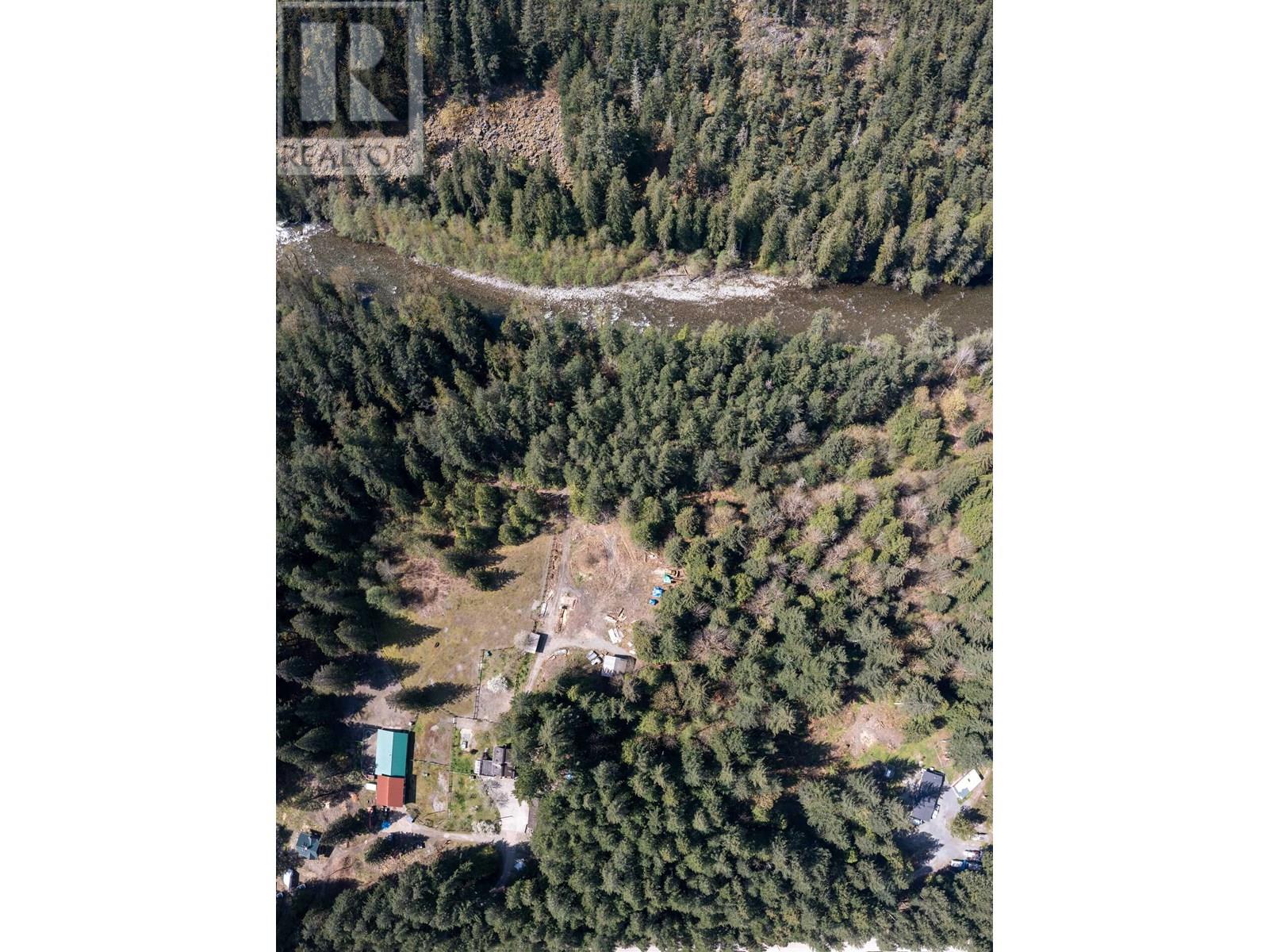 8101 Paradise Valley Road, Squamish, British Columbia  V0N 1H0 - Photo 11 - R3022984