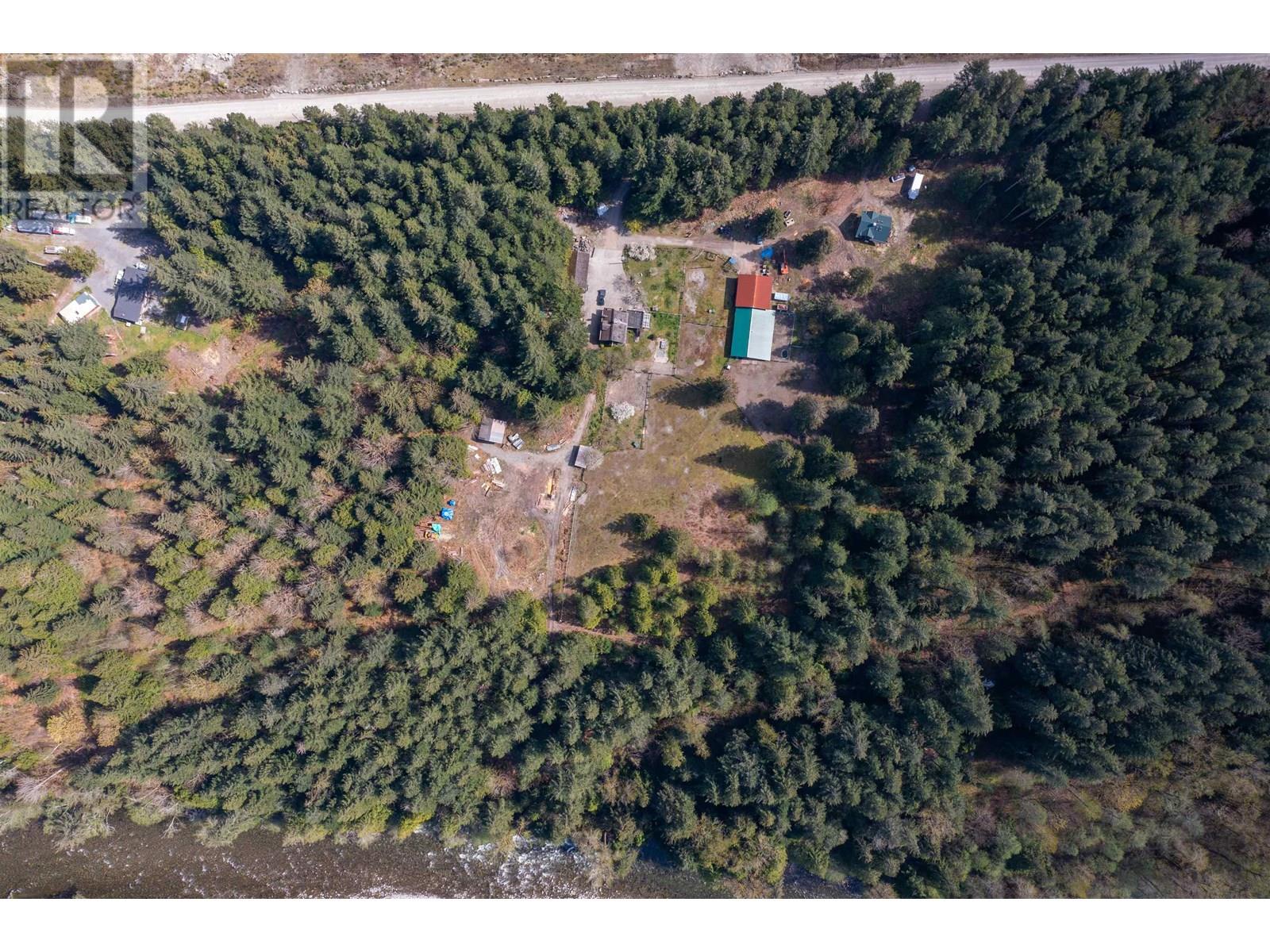 8101 Paradise Valley Road, Squamish, British Columbia  V0N 1H0 - Photo 13 - R3022984