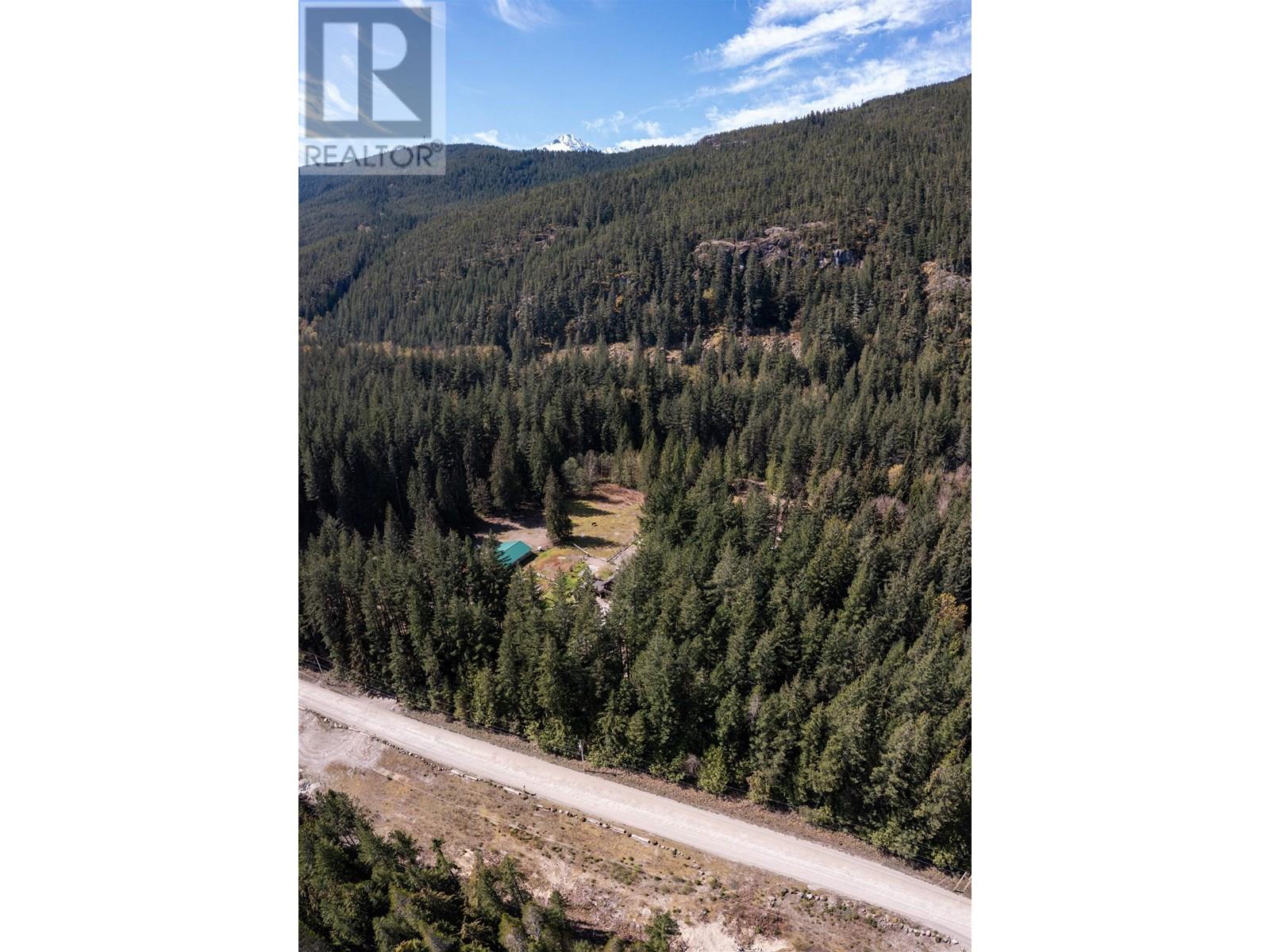 8101 Paradise Valley Road, Squamish, British Columbia  V0N 1H0 - Photo 8 - R3022984