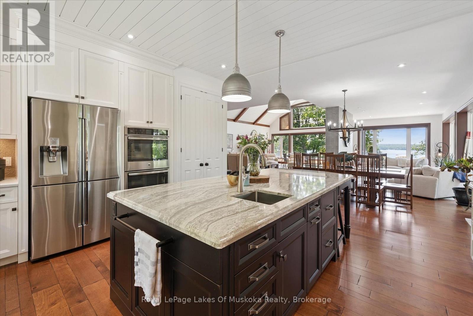 38 Rocky Drive, Huntsville (Brunel), Ontario  P0B 1M0 - Photo 15 - X12262940