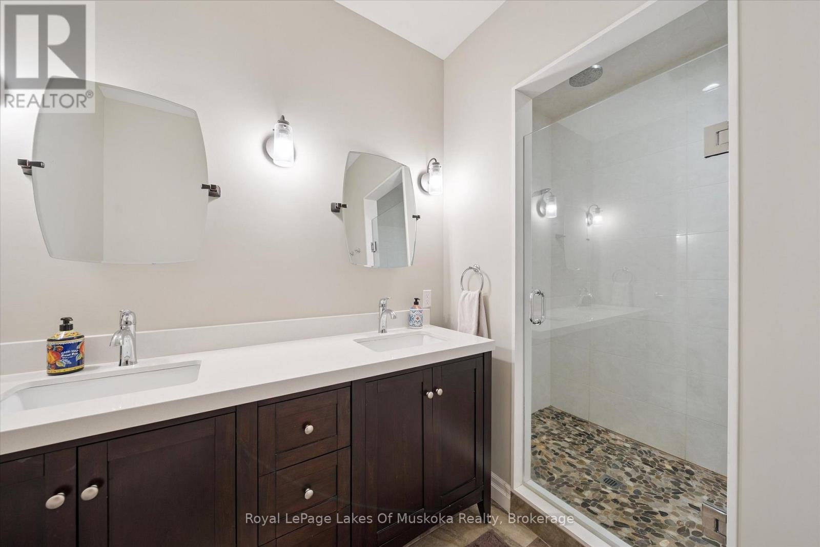 38 Rocky Drive, Huntsville (Brunel), Ontario  P0B 1M0 - Photo 29 - X12262940