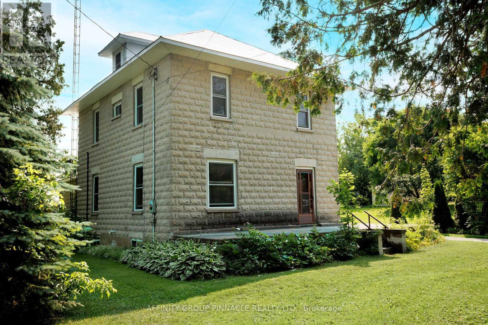 1850 Victoria Road, Kawartha Lakes, Ontario  K0M 2B0 - Photo 2 - X12262943