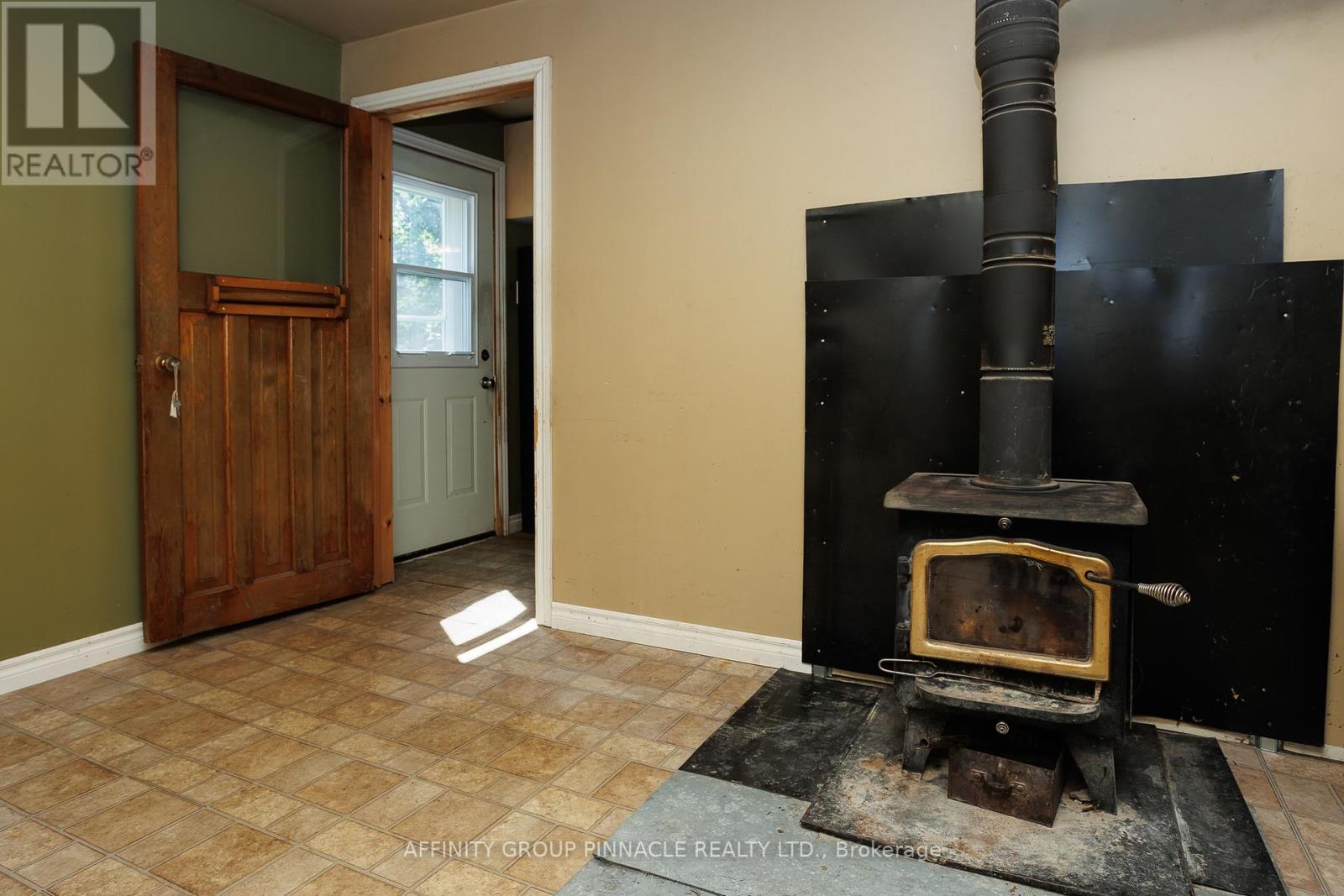 1850 Victoria Road, Kawartha Lakes, Ontario  K0M 2B0 - Photo 33 - X12262943