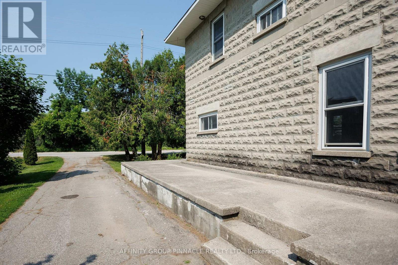 1850 Victoria Road, Kawartha Lakes, Ontario  K0M 2B0 - Photo 6 - X12262943