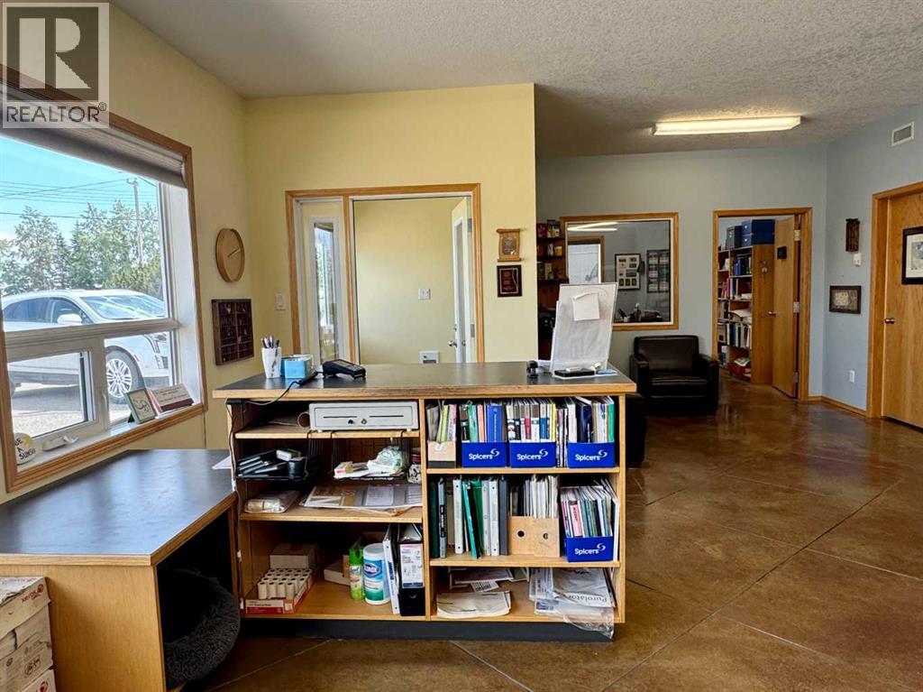 5210 44 Street, Rocky Mountain House, Alberta  T4T 1N2 - Photo 8 - A2235896