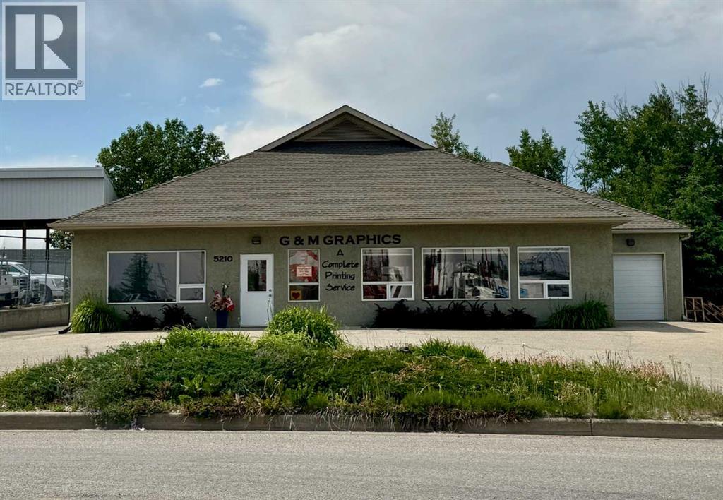 5210 44 Street, Rocky Mountain House, Alberta  T4T 1N2 - Photo 1 - A2235896