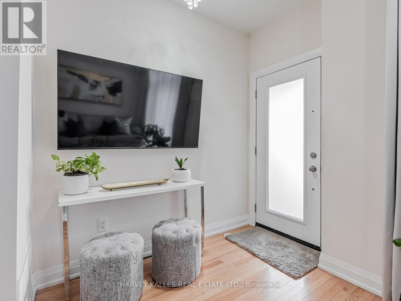 Property at 55 - 19 ELDORA AVENUE image 4