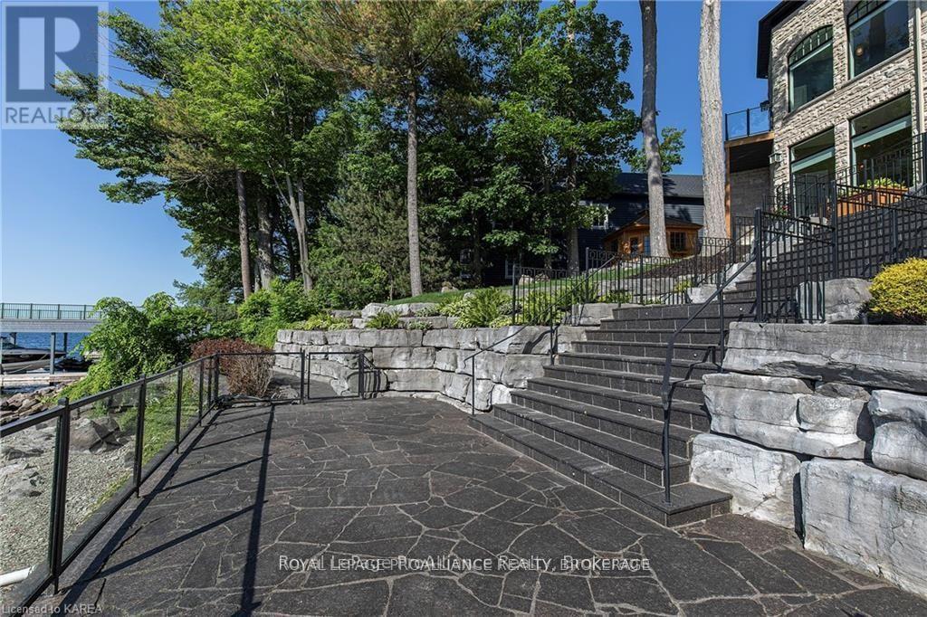 1618 St Lawrence Avenue, Kingston, Ontario  K7L 4V1 - Photo 12 - X12262863