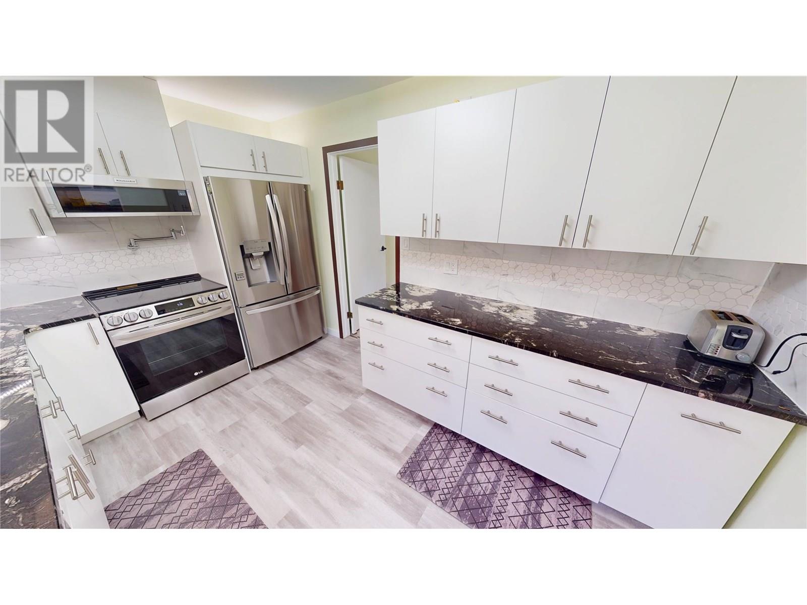 821 Westwood Drive, Cranbrook, British Columbia  V1C 4H5 - Photo 14 - 10354776