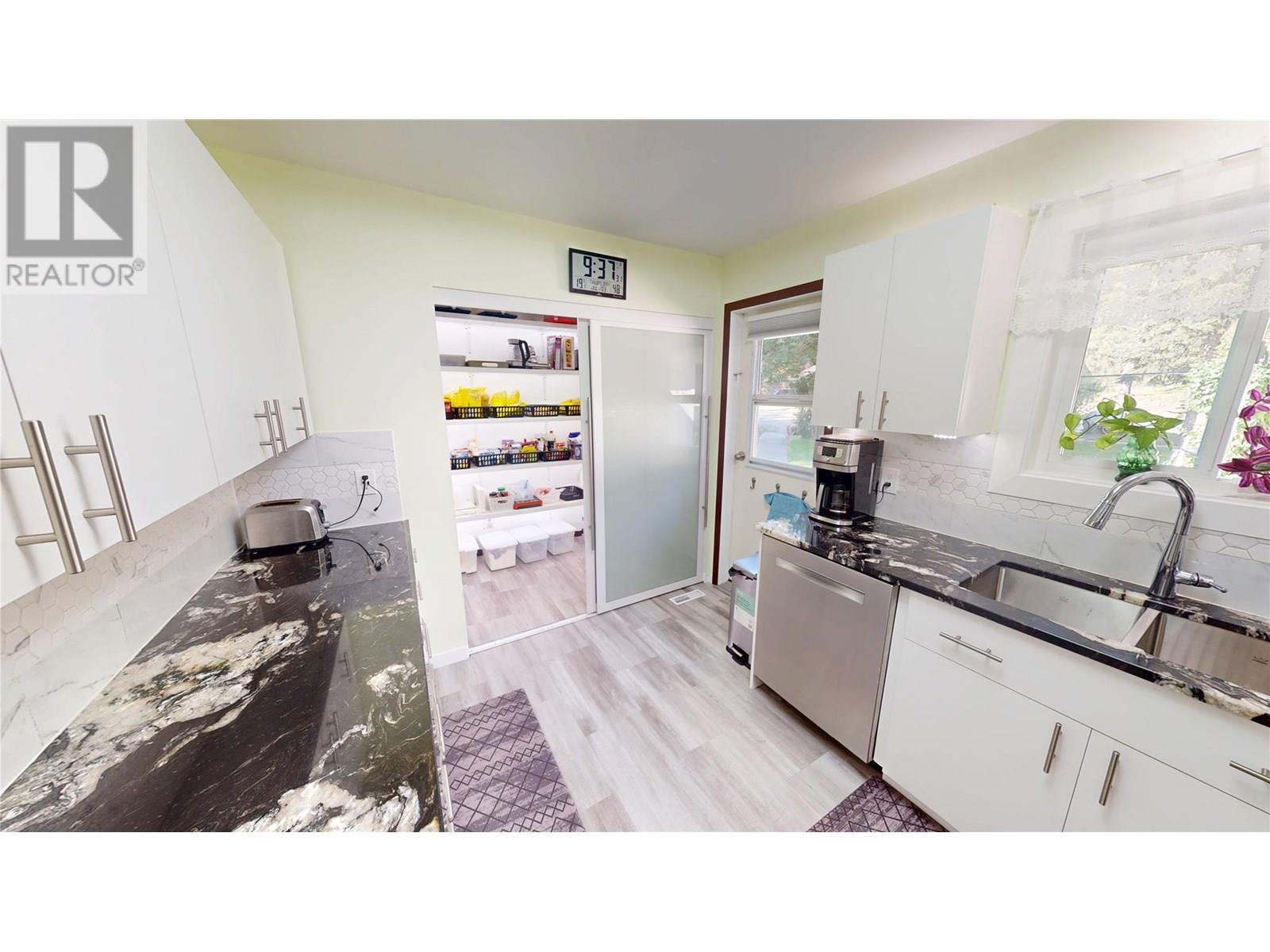 821 Westwood Drive, Cranbrook, British Columbia  V1C 4H5 - Photo 15 - 10354776