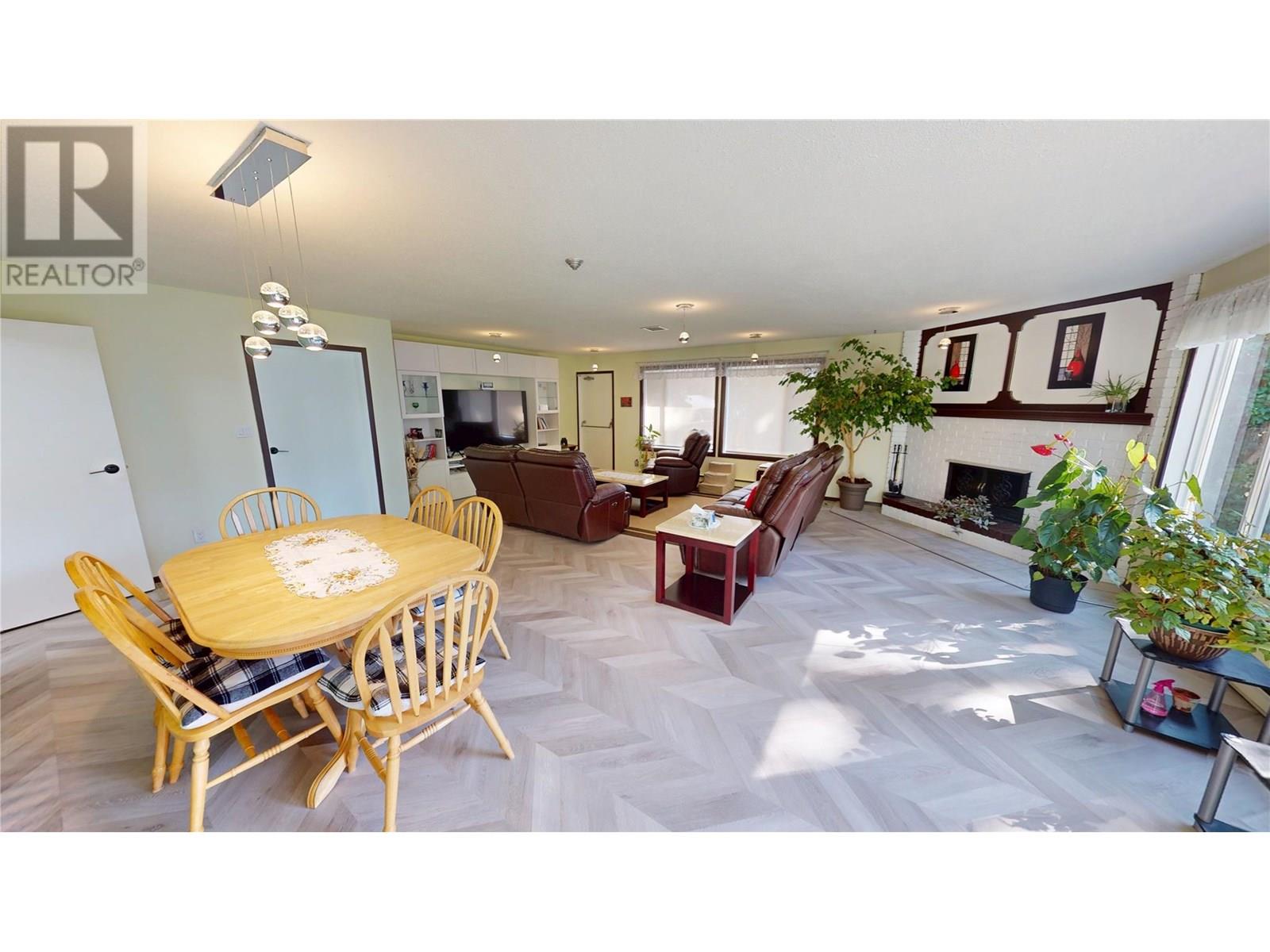 821 Westwood Drive, Cranbrook, British Columbia  V1C 4H5 - Photo 5 - 10354776