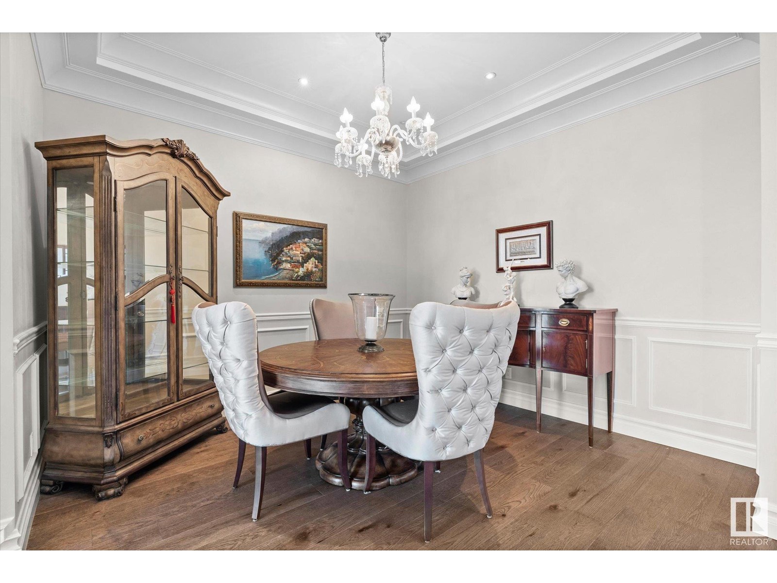 Property at 1018 HOLLANDS PT NW image 3