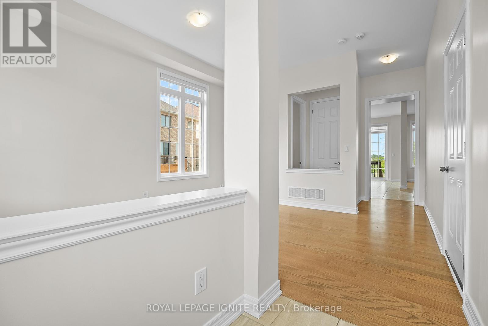 Property at 2592 CRAFTSMAN DRIVE image 3