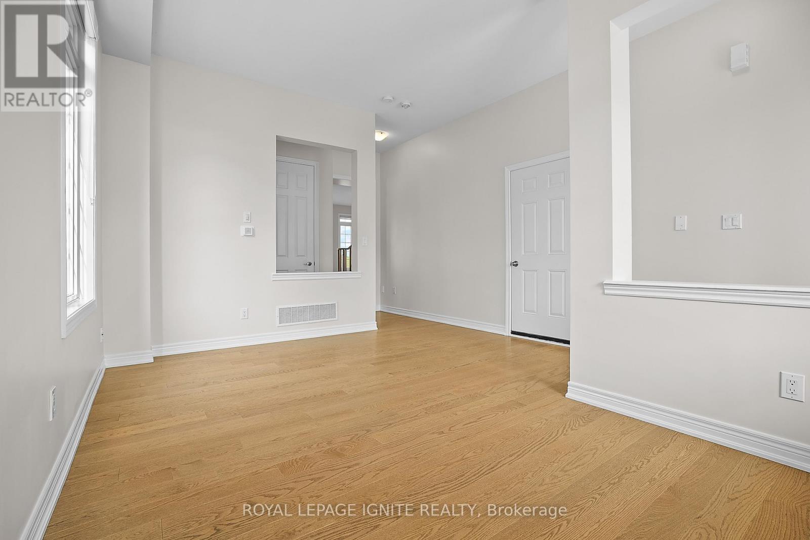 Property at 2592 CRAFTSMAN DRIVE image 5