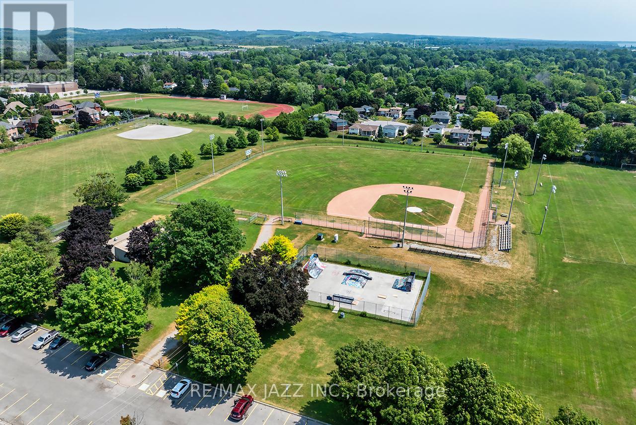 89 D'arcy Street, Cobourg, Ontario K9A 3Z7 - Photo 32 - X12259210