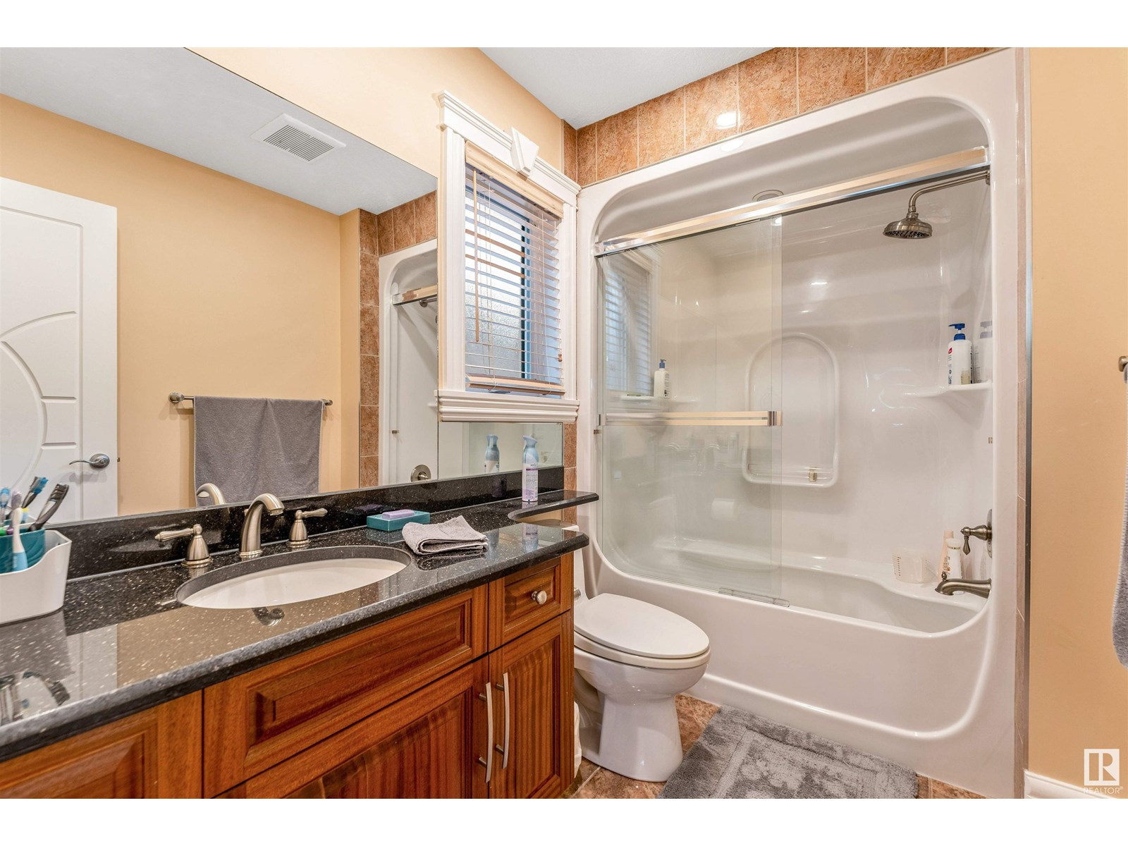 6807 18 Av Sw, Edmonton, Alberta  T6L 5K3 - Photo 52 - E4445860