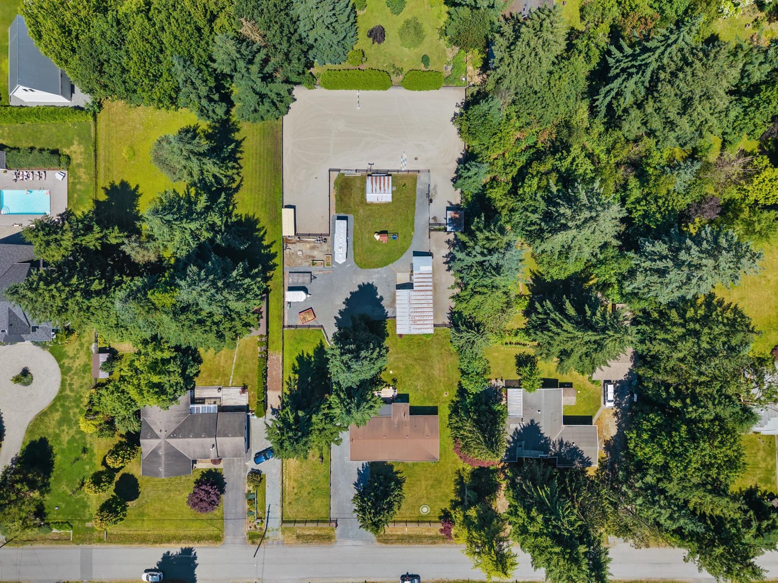 Property at 25123 52 AVENUE image 2