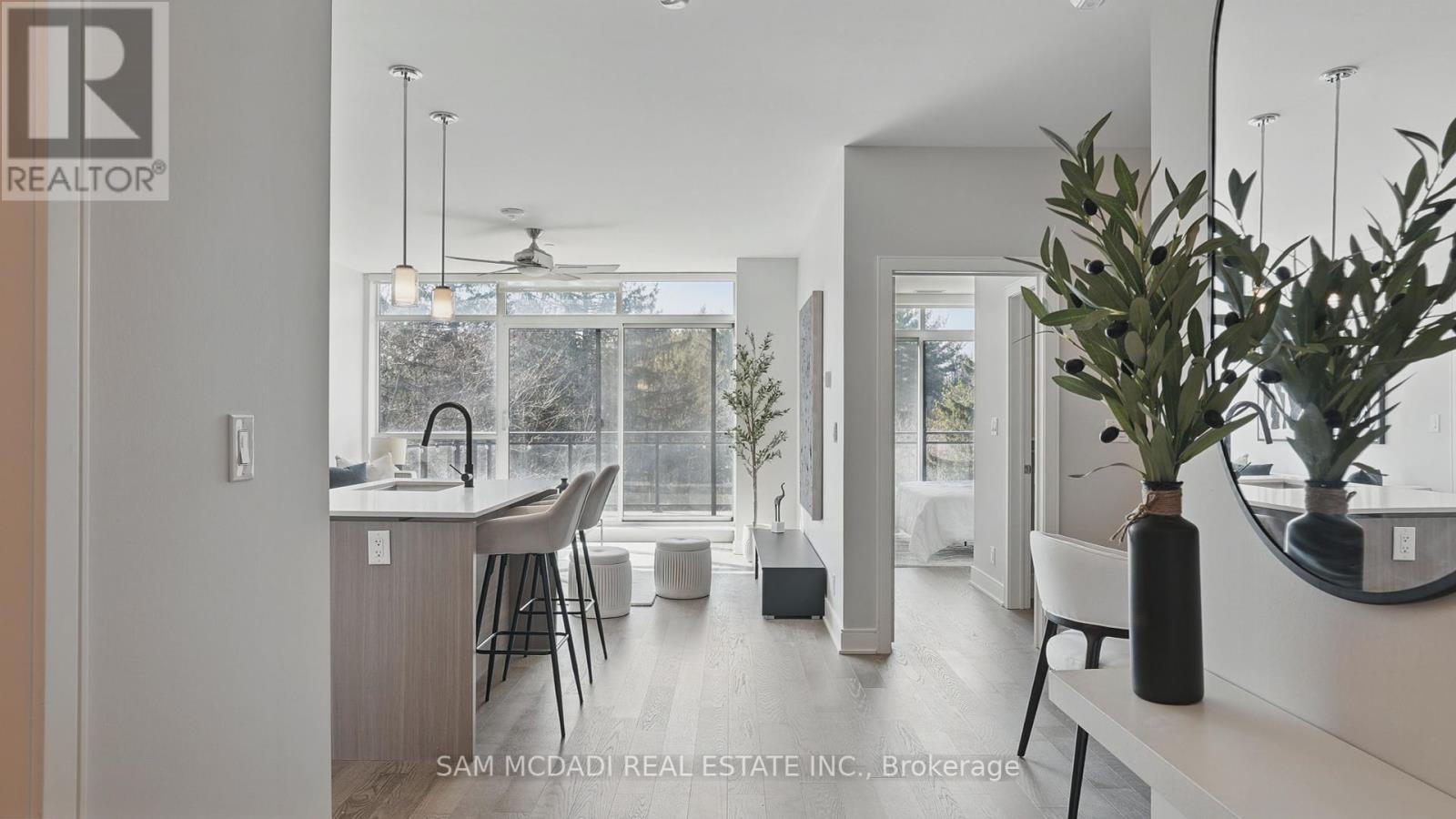 Property at 415 - 1575 LAKESHORE ROAD W image 4