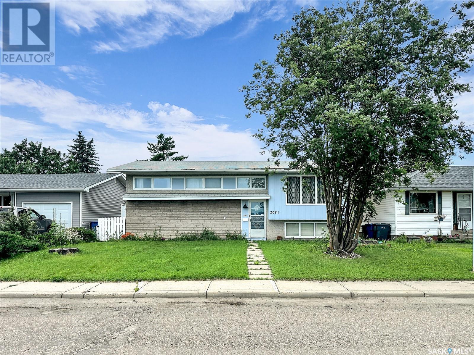 2081 102nd STREET, north battleford, Saskatchewan