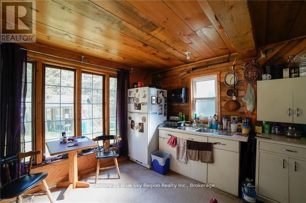 1772 Leighton Road, Machar, Ontario  P0A 1X0 - Photo 6 - X12263046