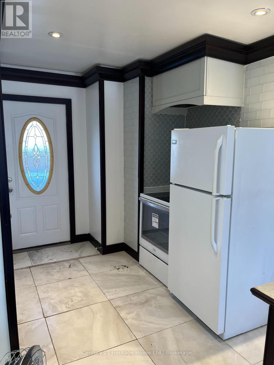 365 Durham Street W, Wellington North (Mount Forest), Ontario  N0G 2L1 - Photo 15 - X12262975