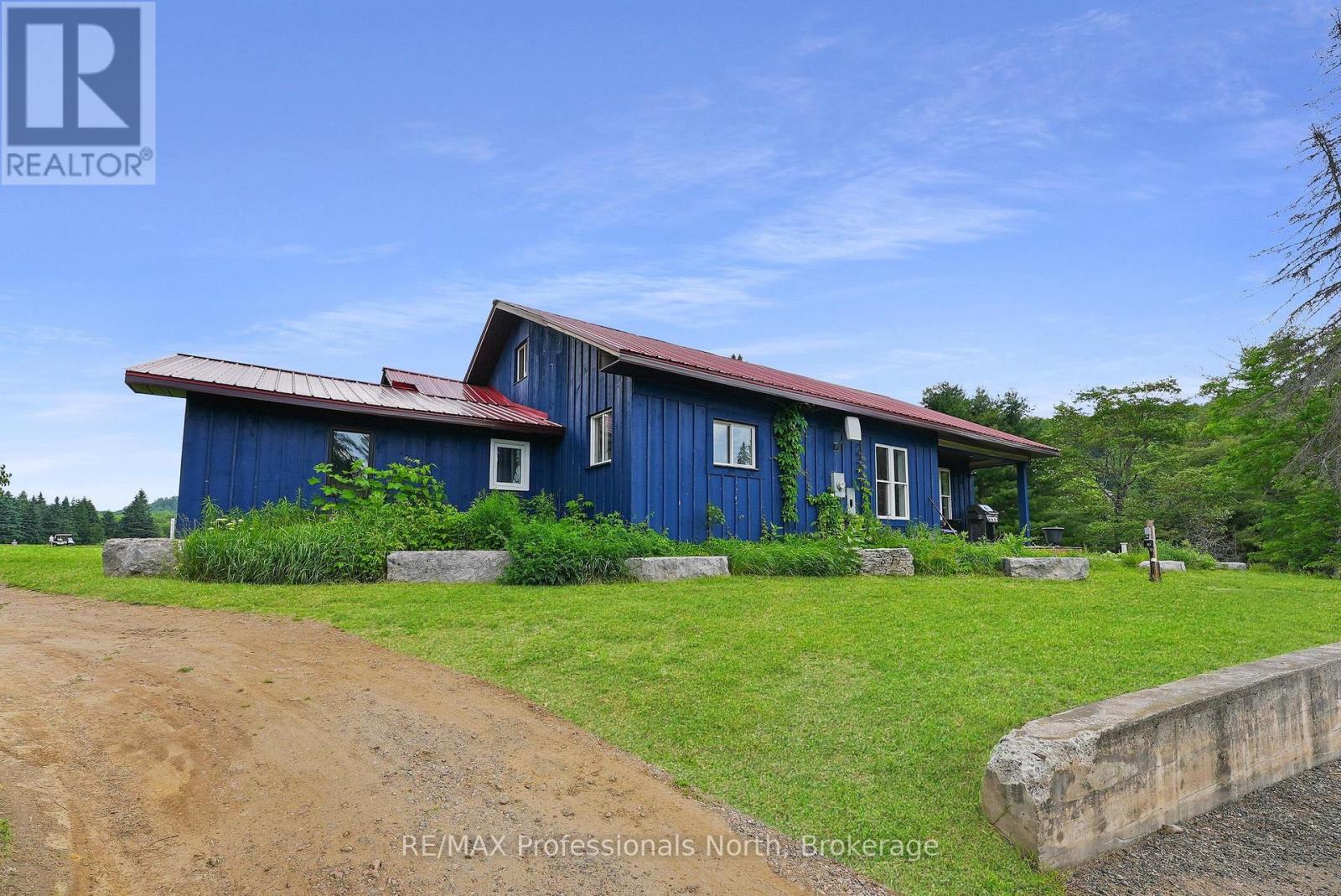 111 Golf Course Road, Minden Hills, Ontario  K0M 2K0 - Photo 41 - X12263087