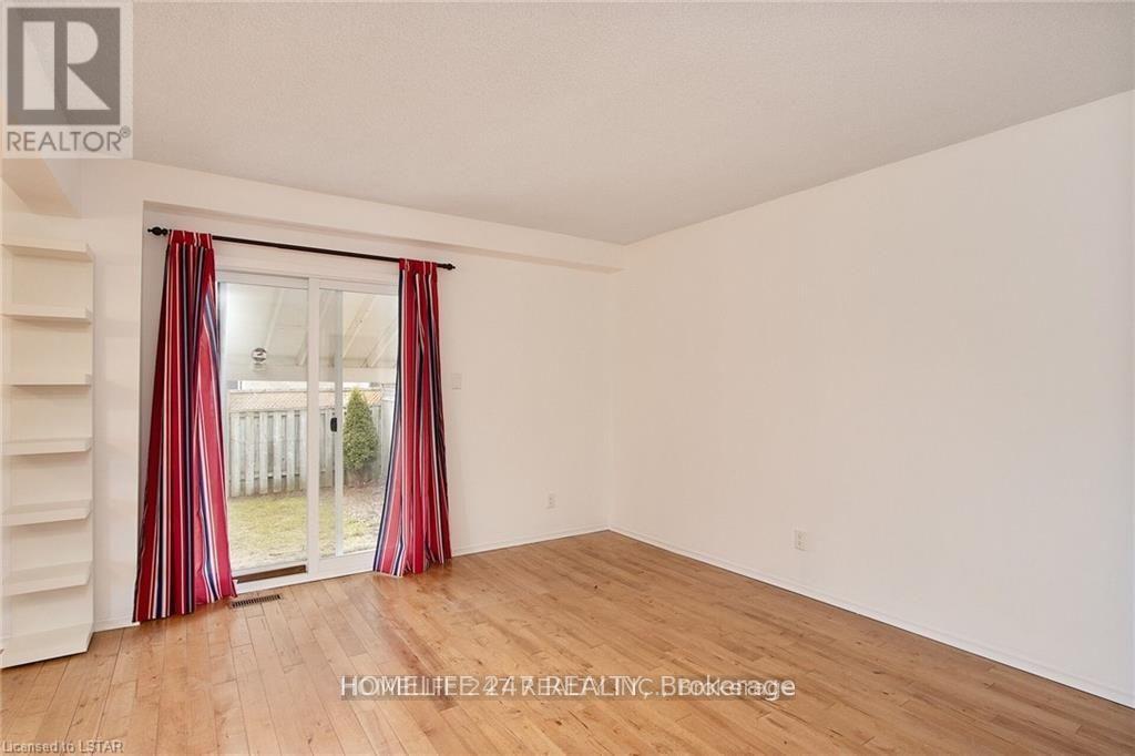 55 Galt Road, Stratford, Ontario  N5A 7S6 - Photo 24 - X12248386