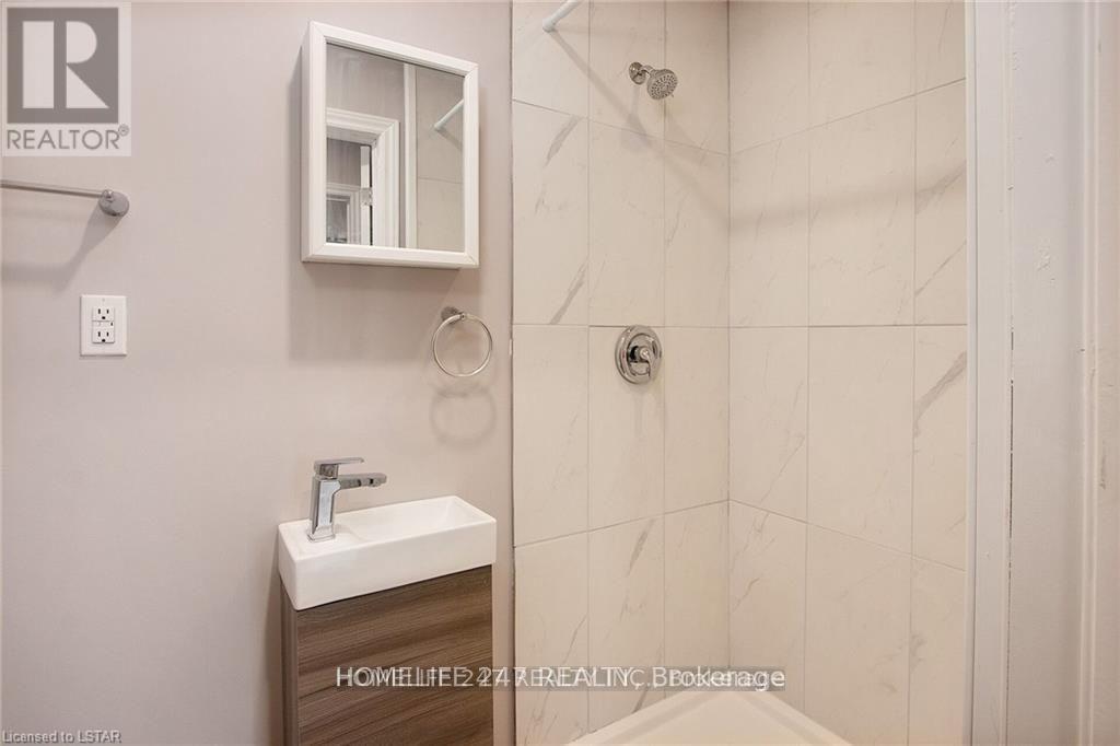 55 Galt Road, Stratford, Ontario  N5A 7S6 - Photo 20 - X12248386