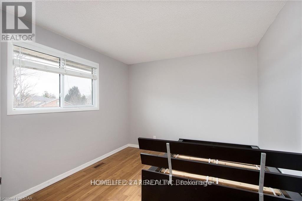 55 Galt Road, Stratford, Ontario  N5A 7S6 - Photo 16 - X12248386