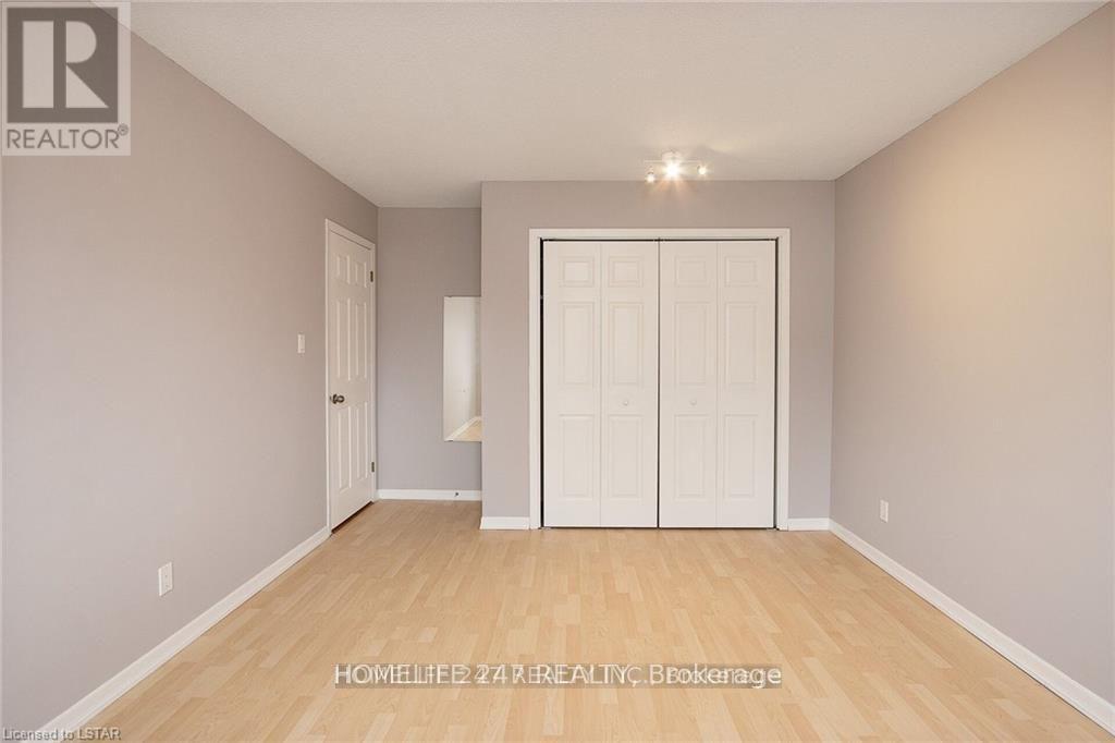 55 Galt Road, Stratford, Ontario  N5A 7S6 - Photo 19 - X12248386