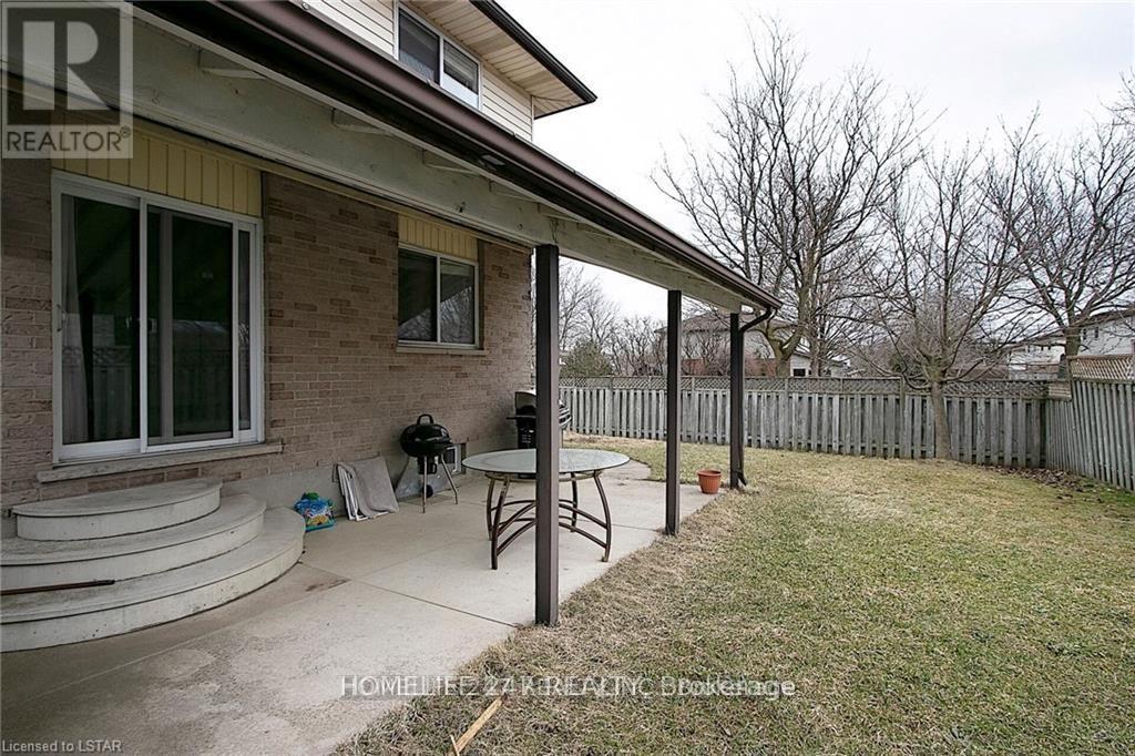 55 Galt Road, Stratford, Ontario  N5A 7S6 - Photo 4 - X12248386