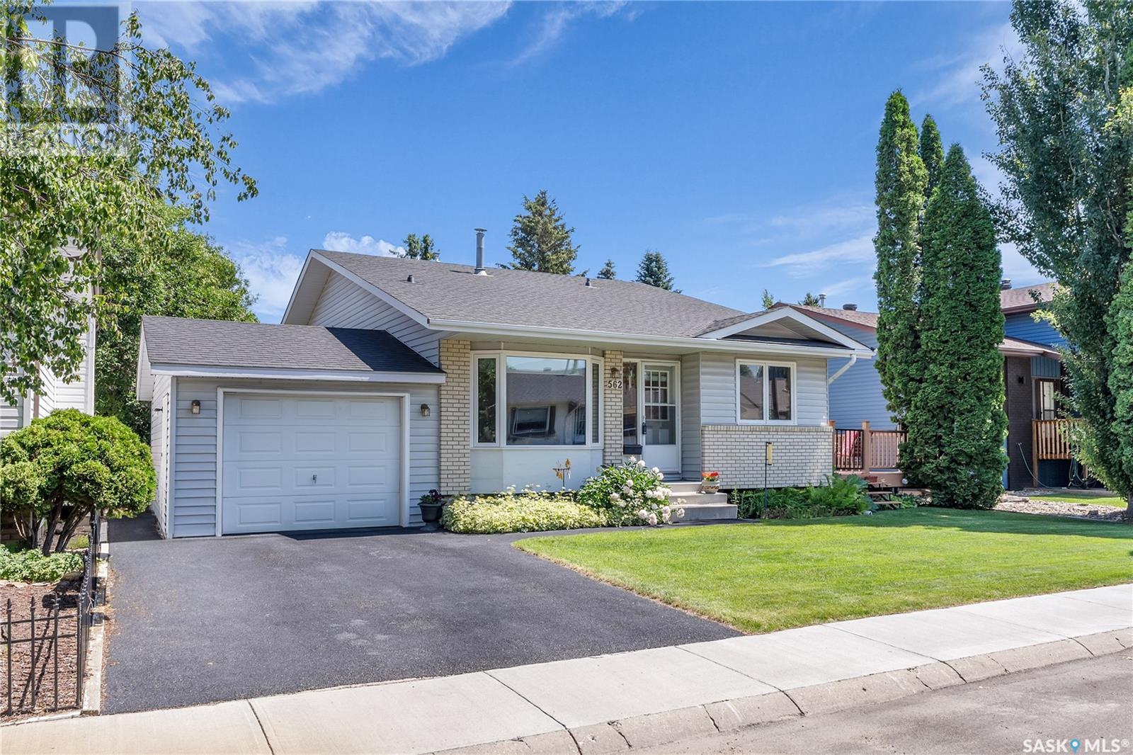 562 Wollaston TERRACE, saskatoon, Saskatchewan