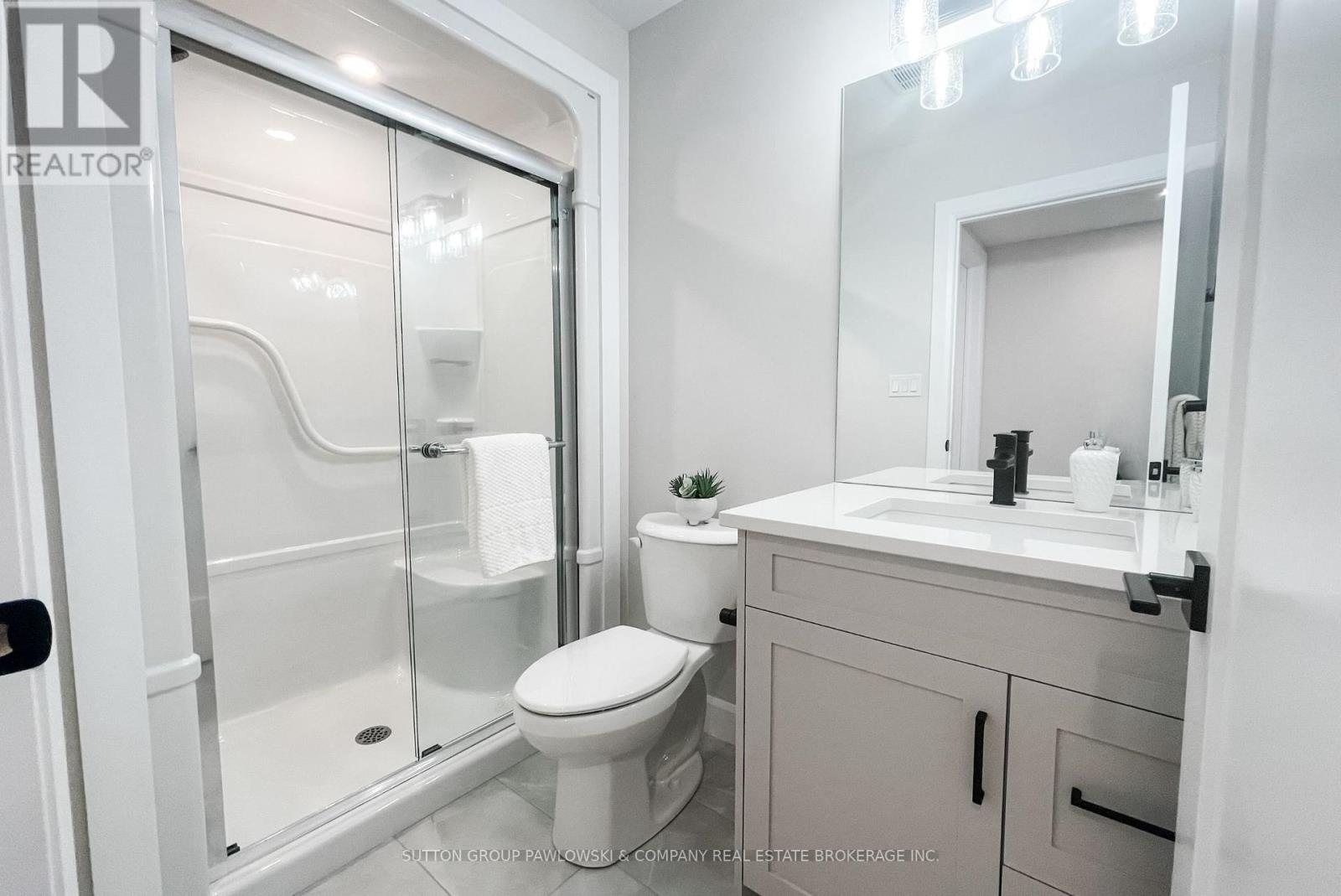 33 - 414 Old Wonderland Road, London South, Ontario  N6K 3R2 - Photo 40 - X12263149