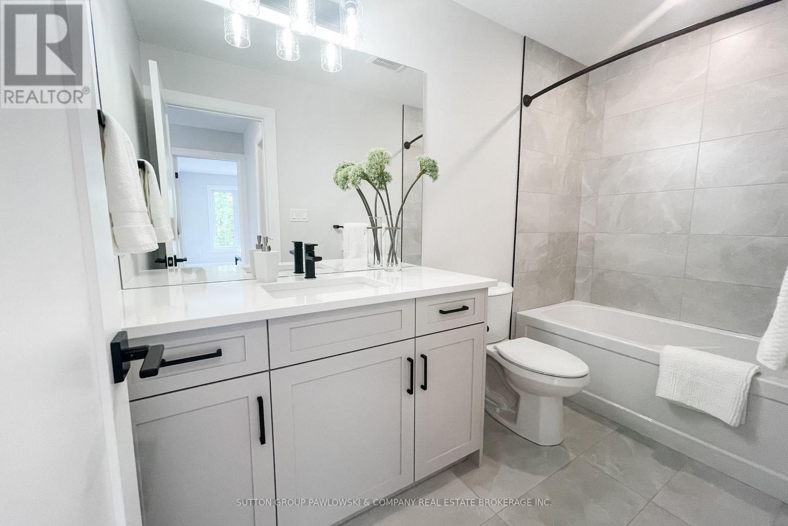 1 - 414 Old Wonderland Road, London South, Ontario  N6K 3R2 - Photo 20 - X12263150