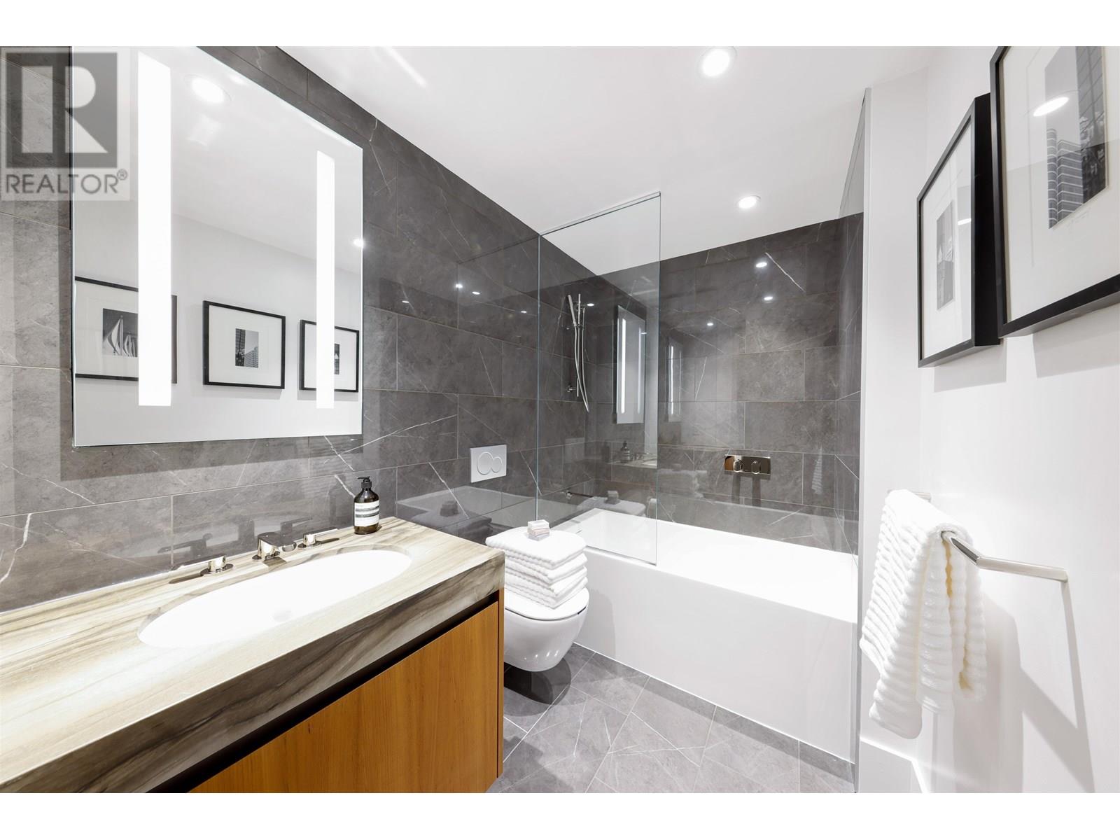 Listing Picture 22 of 28 : 601 1818 ALBERNI STREET, Vancouver / 溫哥華 - 魯藝地產 Yvonne Lu Group - MLS Medallion Club Member