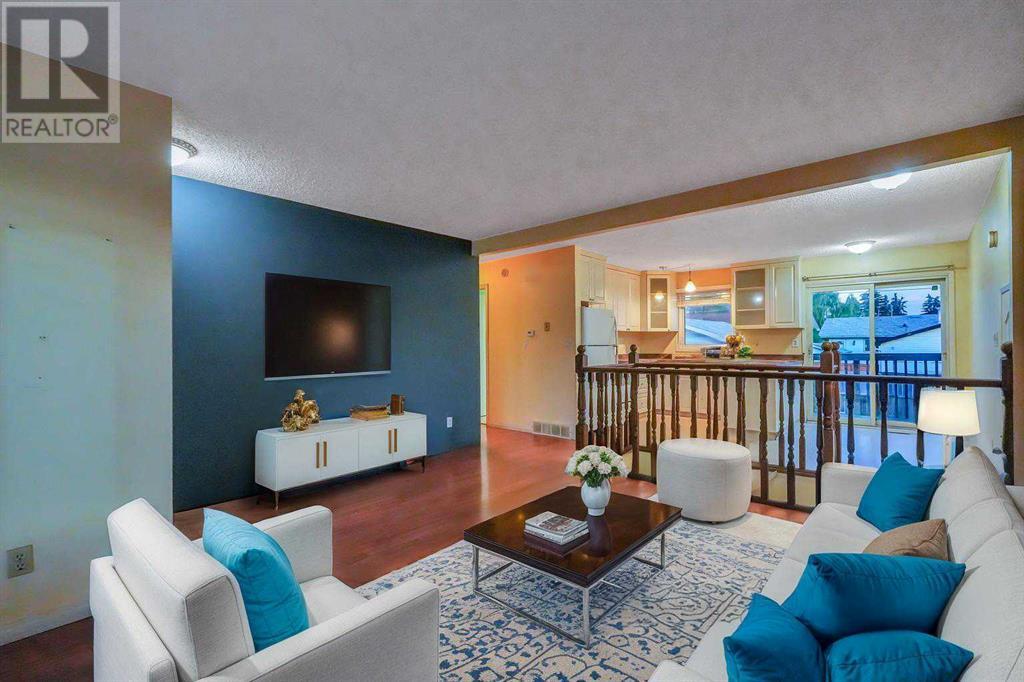 Property at 71 Maranda Close NE image 2