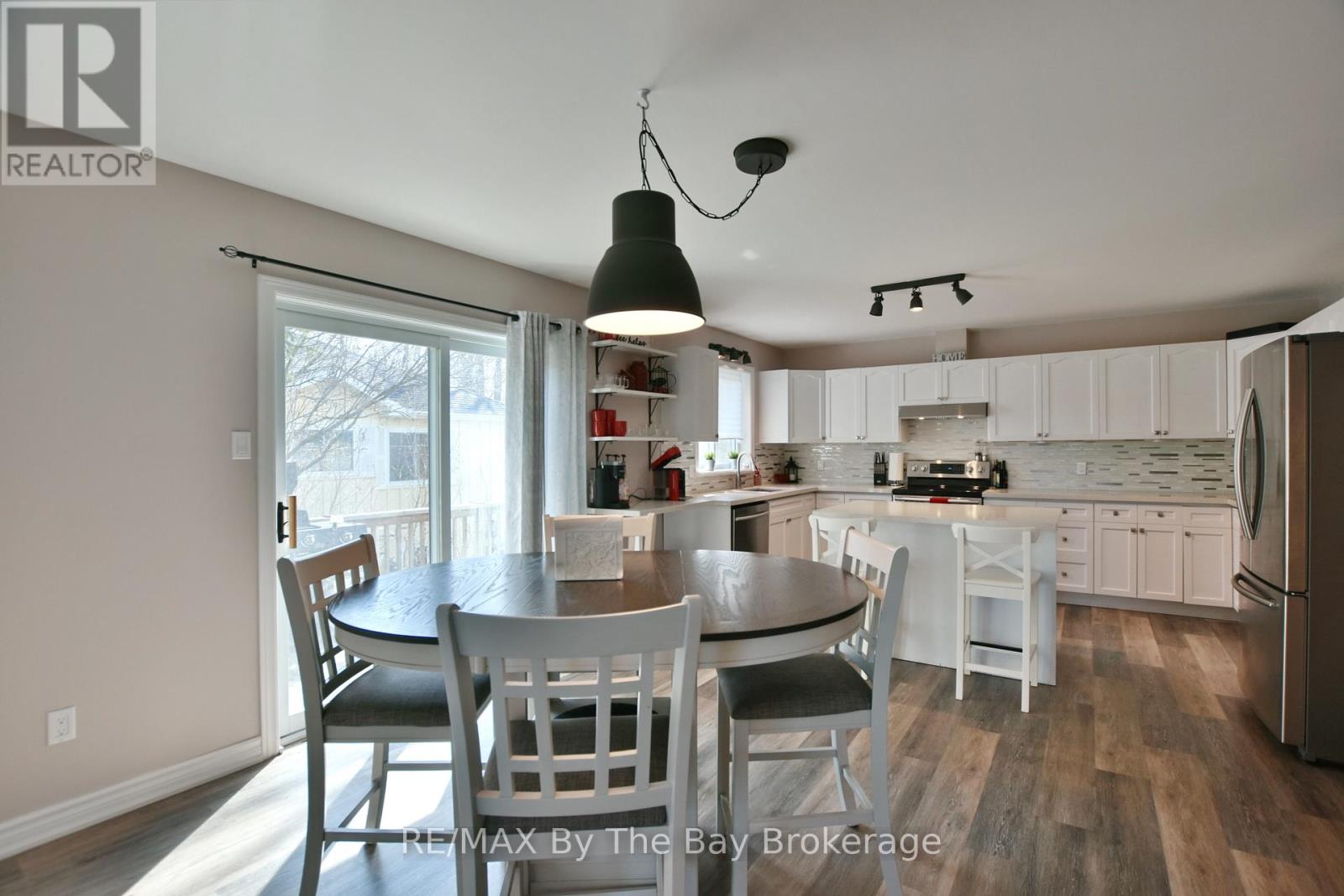8 Pridham Court, Wasaga Beach, Ontario  L9Z 1M4 - Photo 17 - S12263184