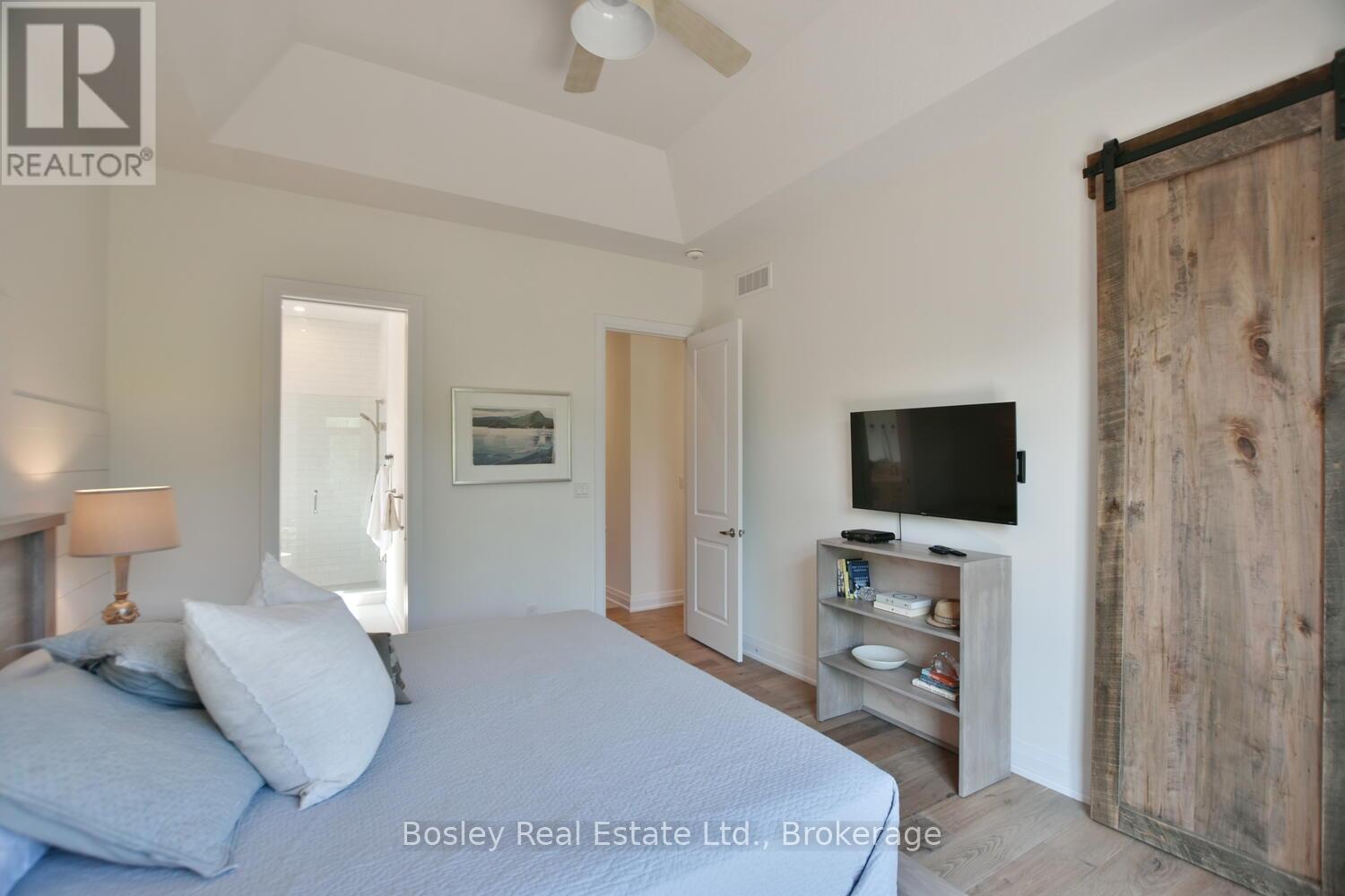 148 Timber Lane, Blue Mountains, Ontario  N0H 2P0 - Photo 16 - X12263219