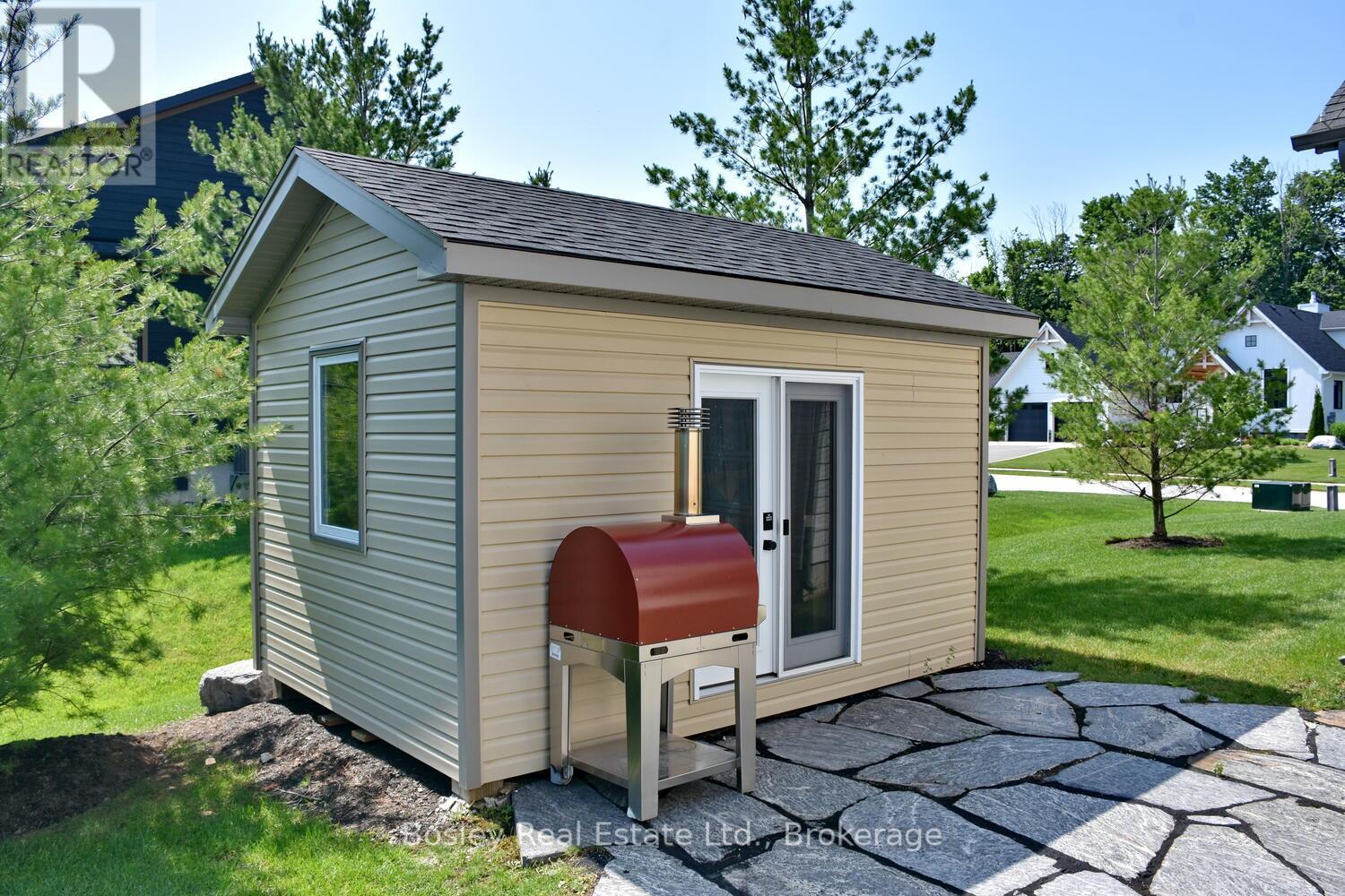 148 Timber Lane, Blue Mountains, Ontario  N0H 2P0 - Photo 41 - X12263219