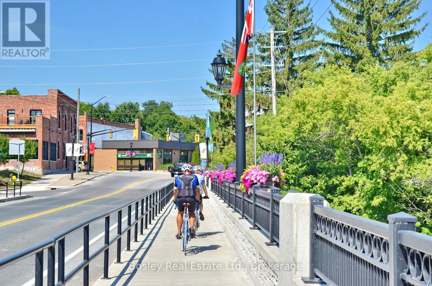 148 Timber Lane, Blue Mountains, Ontario  N0H 2P0 - Photo 47 - X12263219