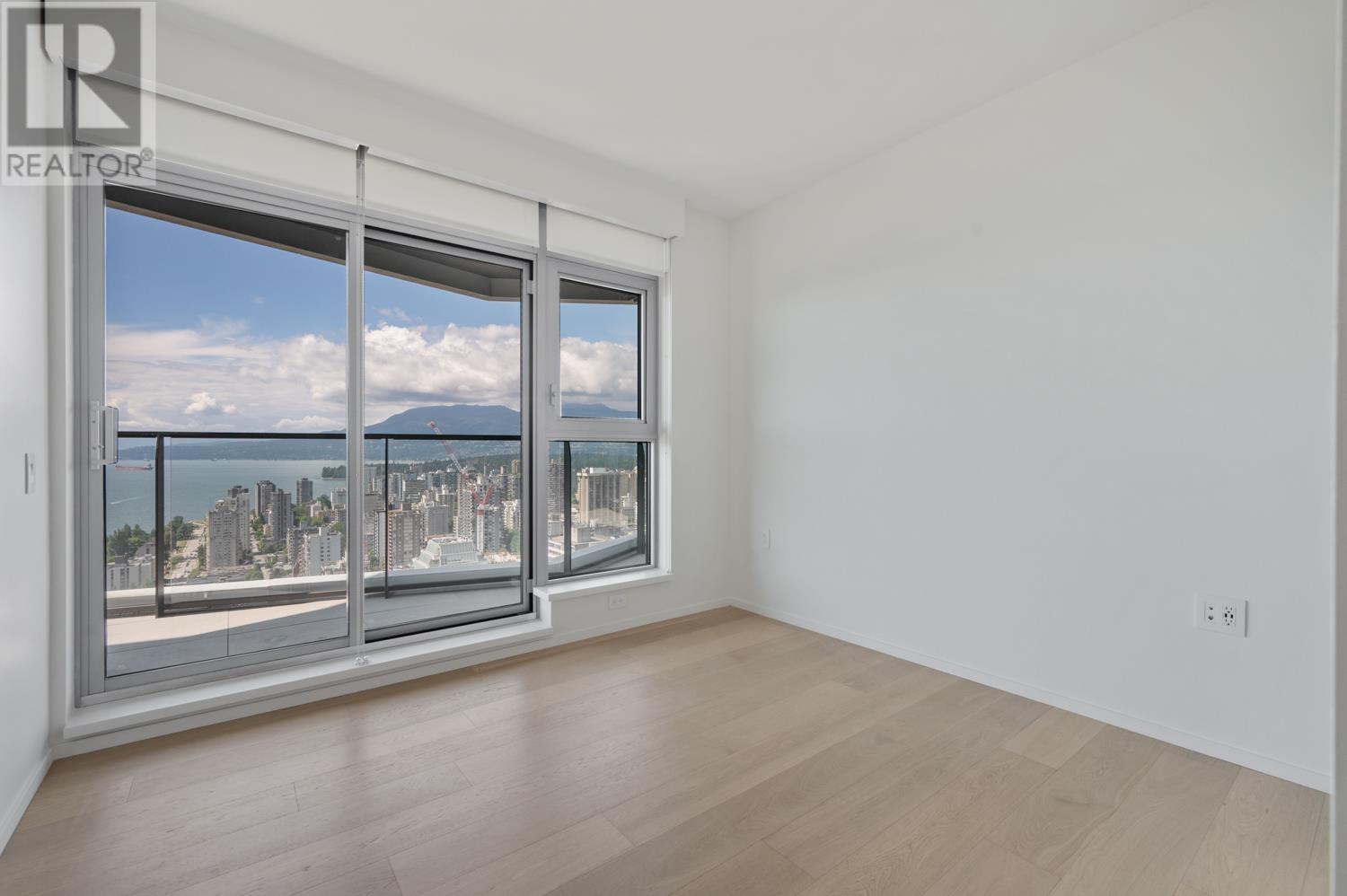 360x 889 Pacific Street, Vancouver, British Columbia  V6Z 1C3 - Photo 11 - R3008627