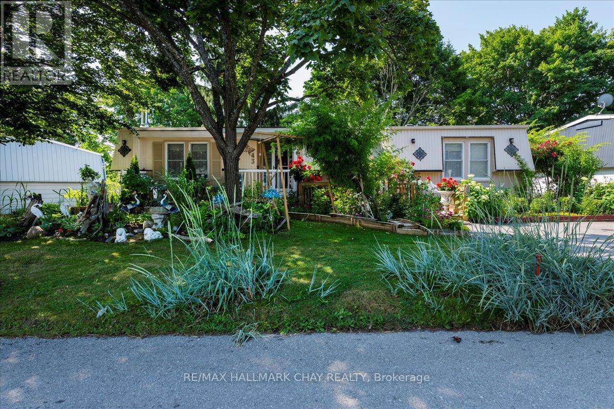 43 Linden Lane, Innisfil, Ontario  L9S 1P2 - Photo 23 - N12263052