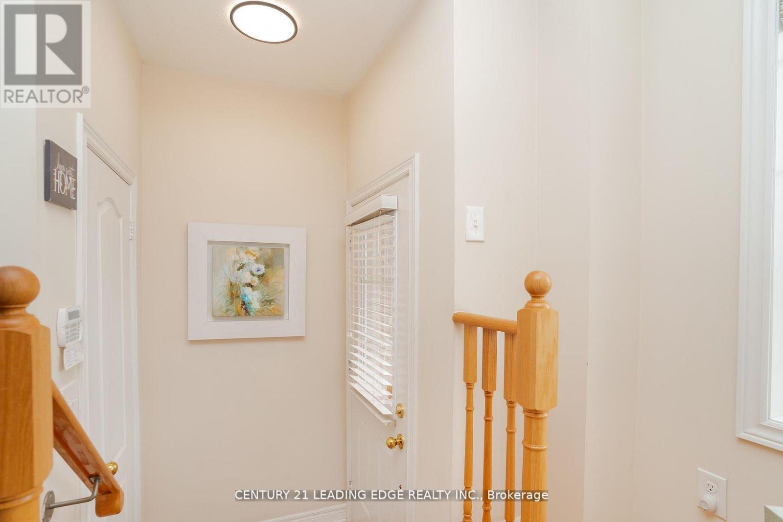 Property at 488 RIVERLANDS AVENUE image 5